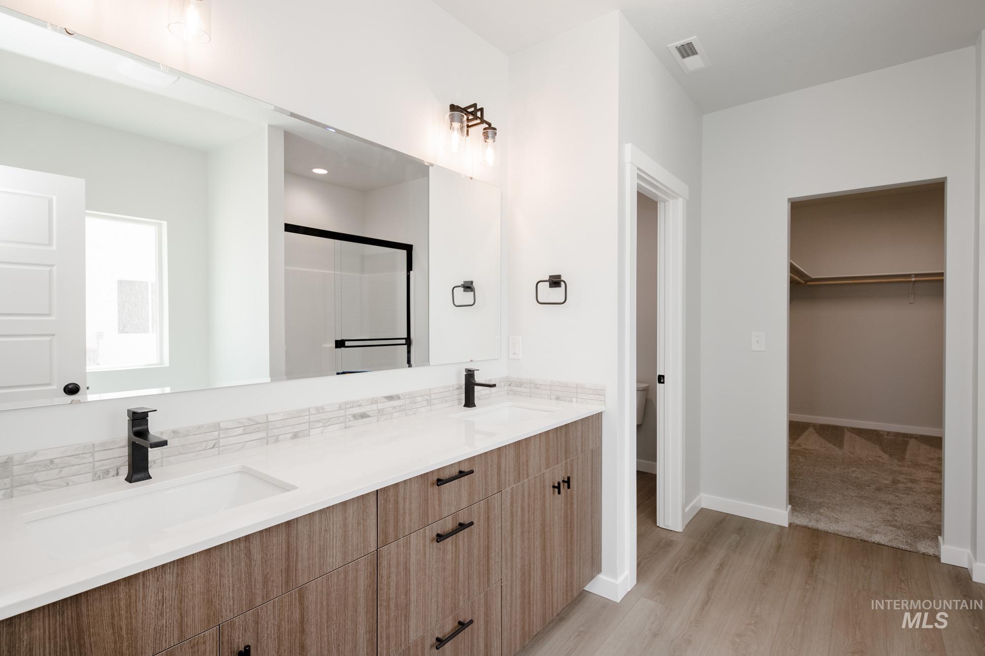 5131 Castleton Ave, Nampa, Idaho 83686, 4 Bedrooms, 2 Bathrooms, Residential For Sale, Price $489,990,MLS 98956256