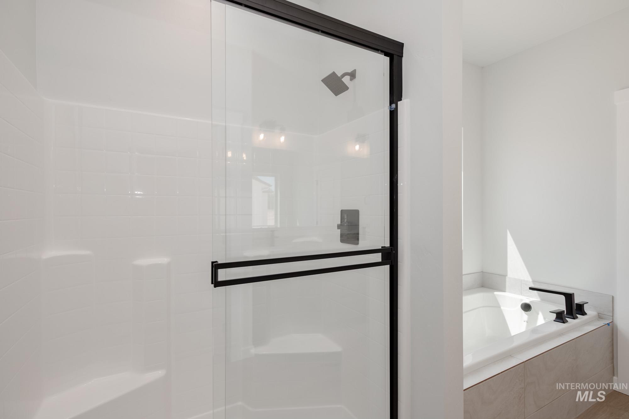 5131 Castleton Ave, Nampa, Idaho 83686, 4 Bedrooms, 2 Bathrooms, Residential For Sale, Price $489,990,MLS 98956256