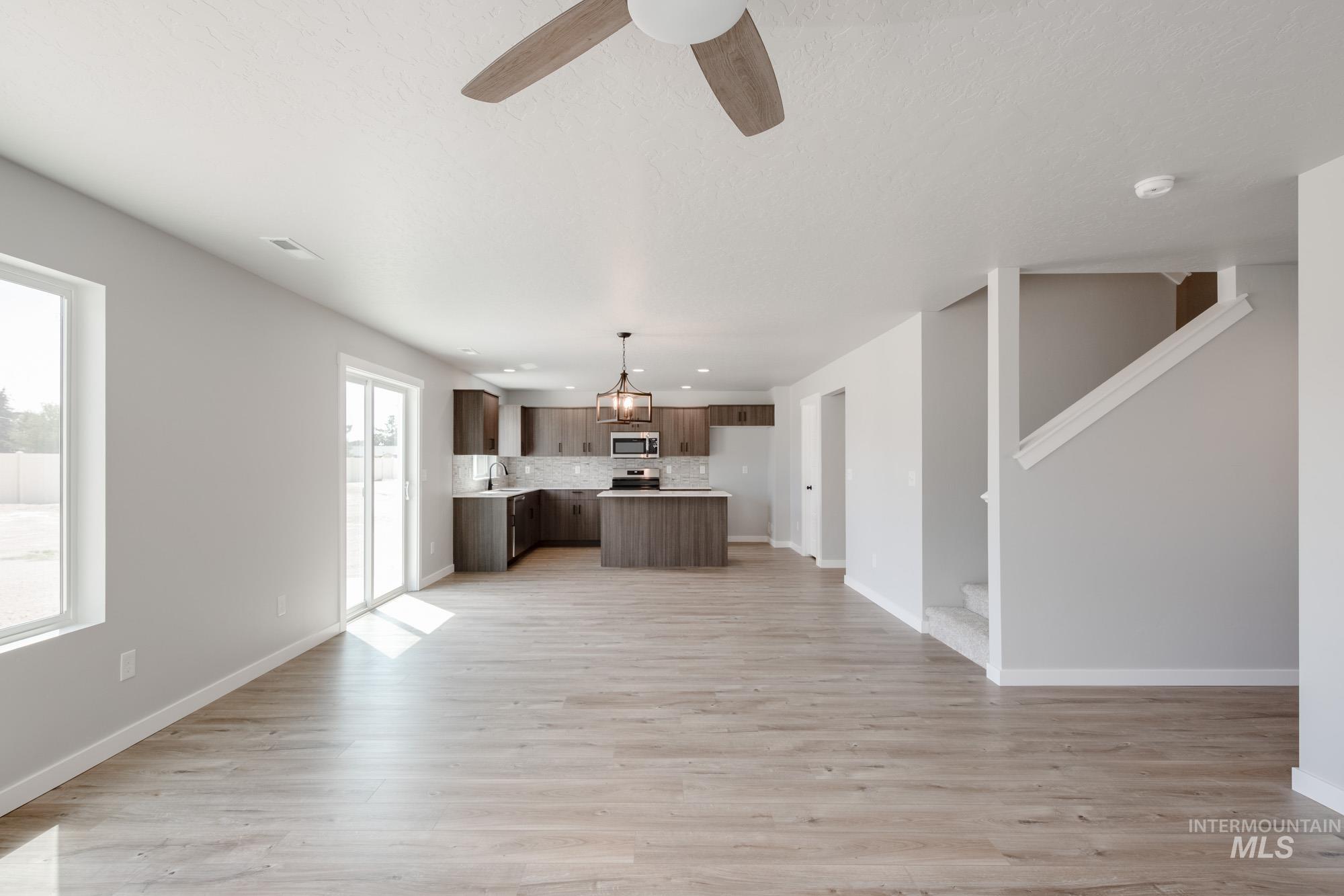 5328 Castleton Ave, Nampa, Idaho 83686, 4 Bedrooms, 2.5 Bathrooms, Residential For Sale, Price $474,990,MLS 98956260