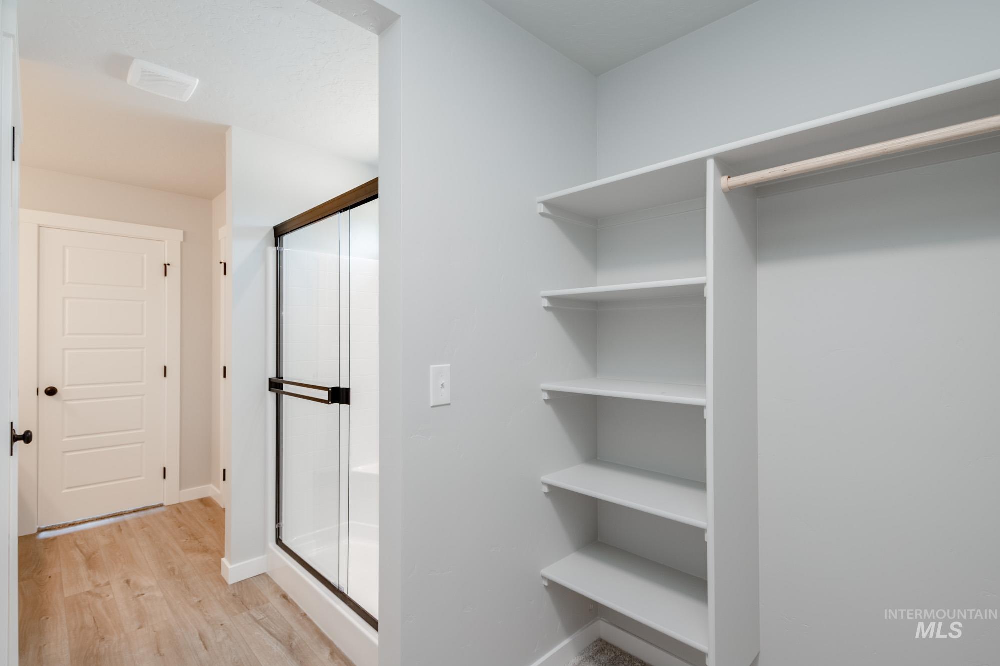 5328 Castleton Ave, Nampa, Idaho 83686, 4 Bedrooms, 2.5 Bathrooms, Residential For Sale, Price $474,990,MLS 98956260