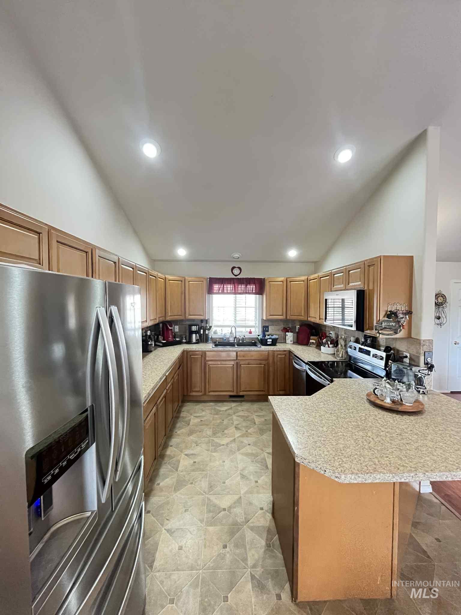 5111 Barnard Ln, Fruitland, Idaho 83619, 3 Bedrooms, 2 Bathrooms, Residential For Sale, Price $498,000,MLS 98956270