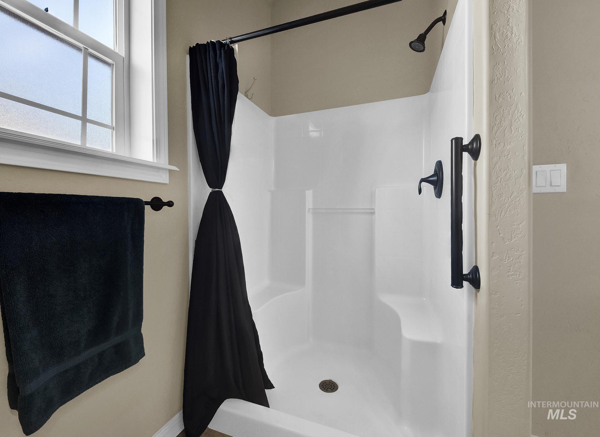 2025 N 6th E, Mountain Home, Idaho 83647, 4 Bedrooms, 3.5 Bathrooms, Residential For Sale, Price $739,000,MLS 98956280