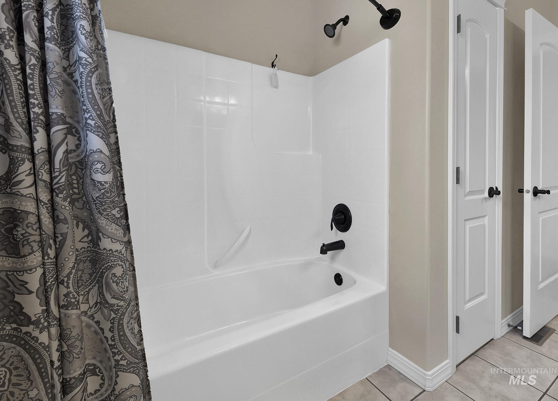 2025 N 6th E, Mountain Home, Idaho 83647, 4 Bedrooms, 3.5 Bathrooms, Residential For Sale, Price $739,000,MLS 98956280