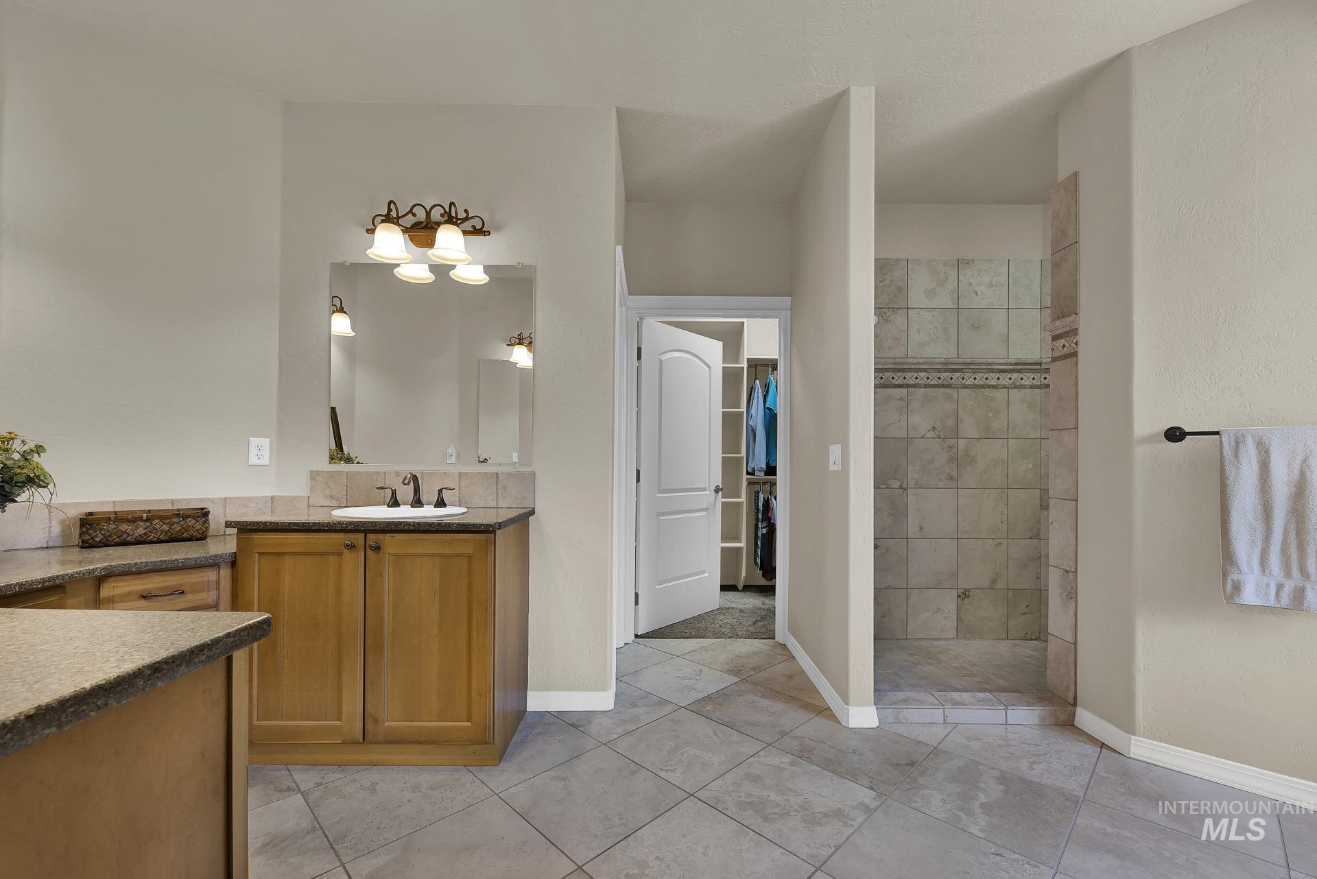 2025 N 6th E, Mountain Home, Idaho 83647, 4 Bedrooms, 3.5 Bathrooms, Residential For Sale, Price $739,000,MLS 98956280