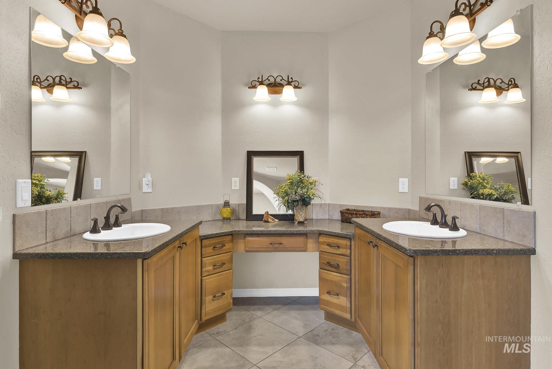 2025 N 6th E, Mountain Home, Idaho 83647, 4 Bedrooms, 3.5 Bathrooms, Residential For Sale, Price $739,000,MLS 98956280