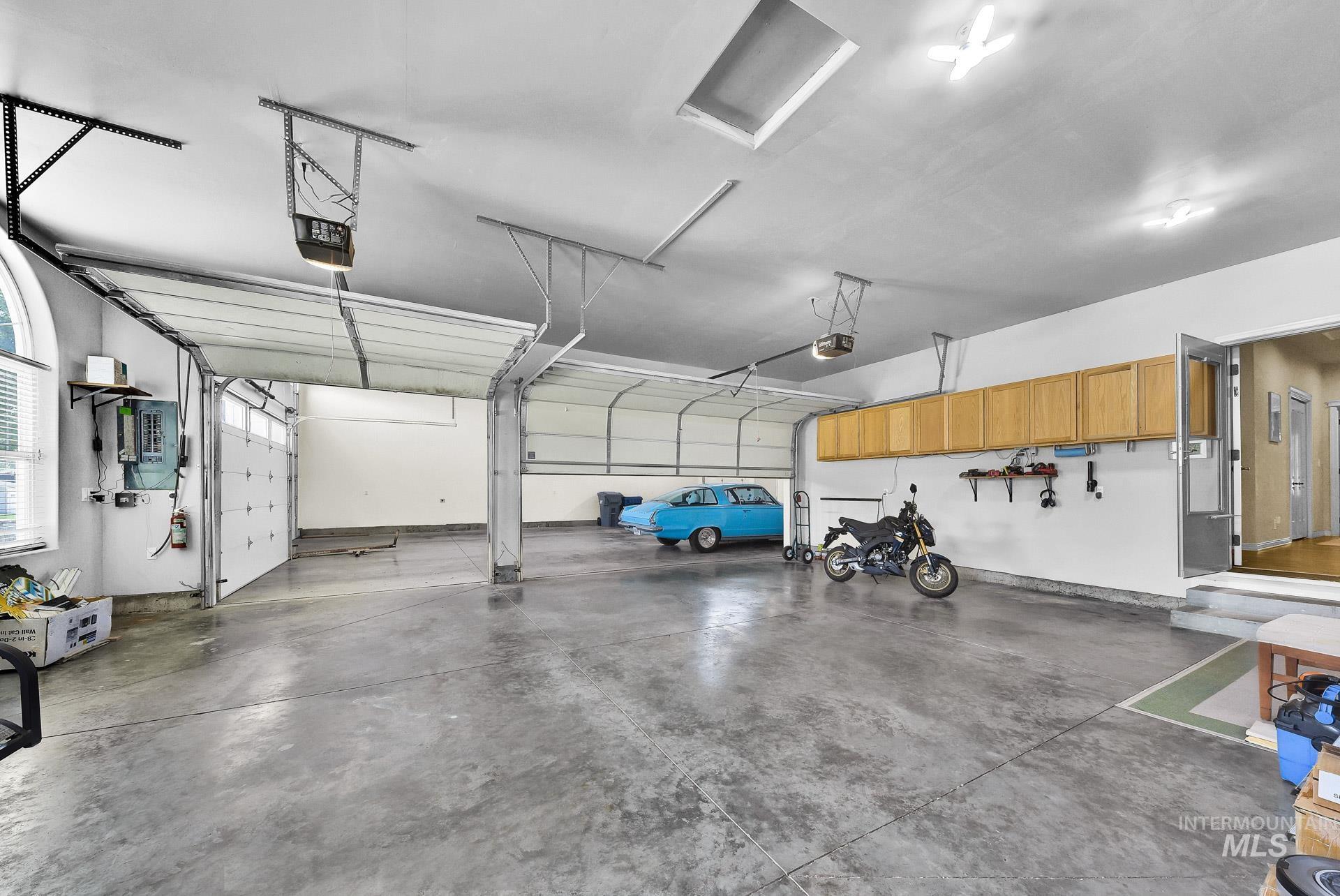 2025 N 6th E, Mountain Home, Idaho 83647, 4 Bedrooms, 3.5 Bathrooms, Residential For Sale, Price $739,000,MLS 98956280