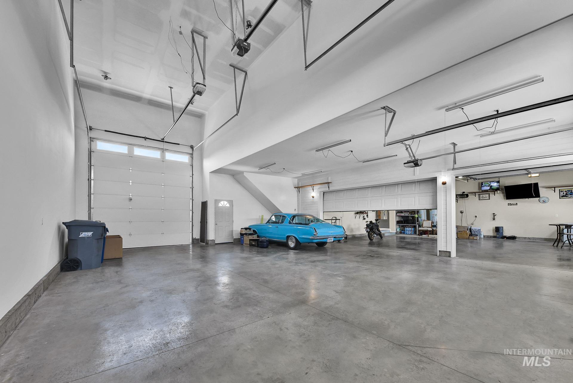 2025 N 6th E, Mountain Home, Idaho 83647, 4 Bedrooms, 3.5 Bathrooms, Residential For Sale, Price $739,000,MLS 98956280