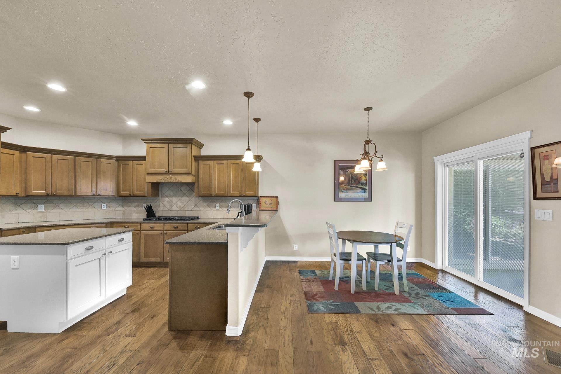 2025 N 6th E, Mountain Home, Idaho 83647, 4 Bedrooms, 3.5 Bathrooms, Residential For Sale, Price $739,000,MLS 98956280