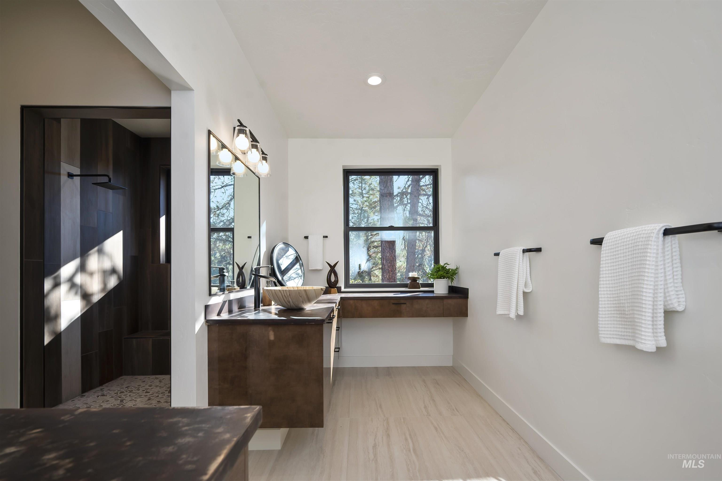 17 Madelyn Ct, Garden Valley, Idaho 83622, 4 Bedrooms, 4 Bathrooms, Residential For Sale, Price $2,275,000, 98956281