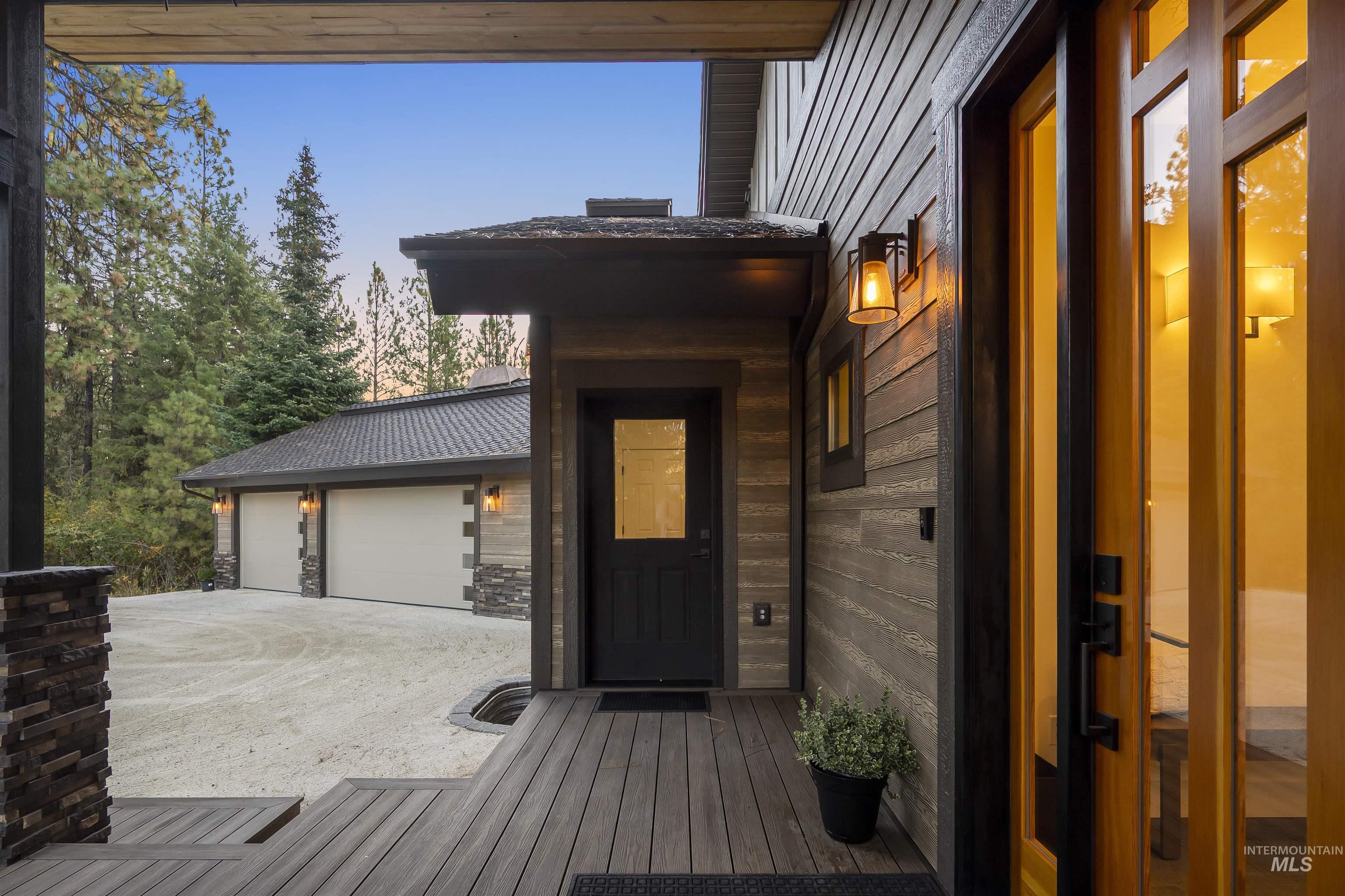 17 Madelyn Ct, Garden Valley, Idaho 83622, 4 Bedrooms, 4 Bathrooms, Residential For Sale, Price $2,275,000, 98956281