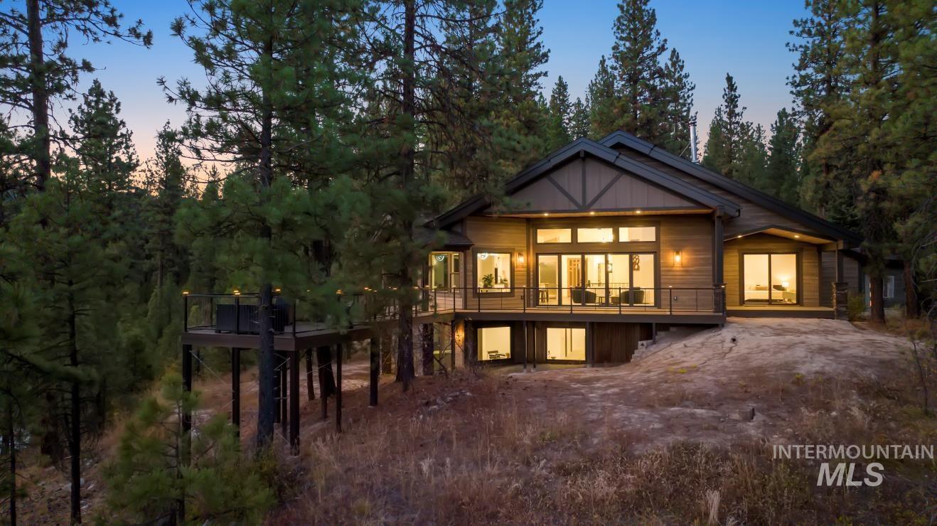 17 Madelyn Ct, Garden Valley, Idaho 83622, 4 Bedrooms, 4 Bathrooms, Residential For Sale, Price $2,275,000, 98956281