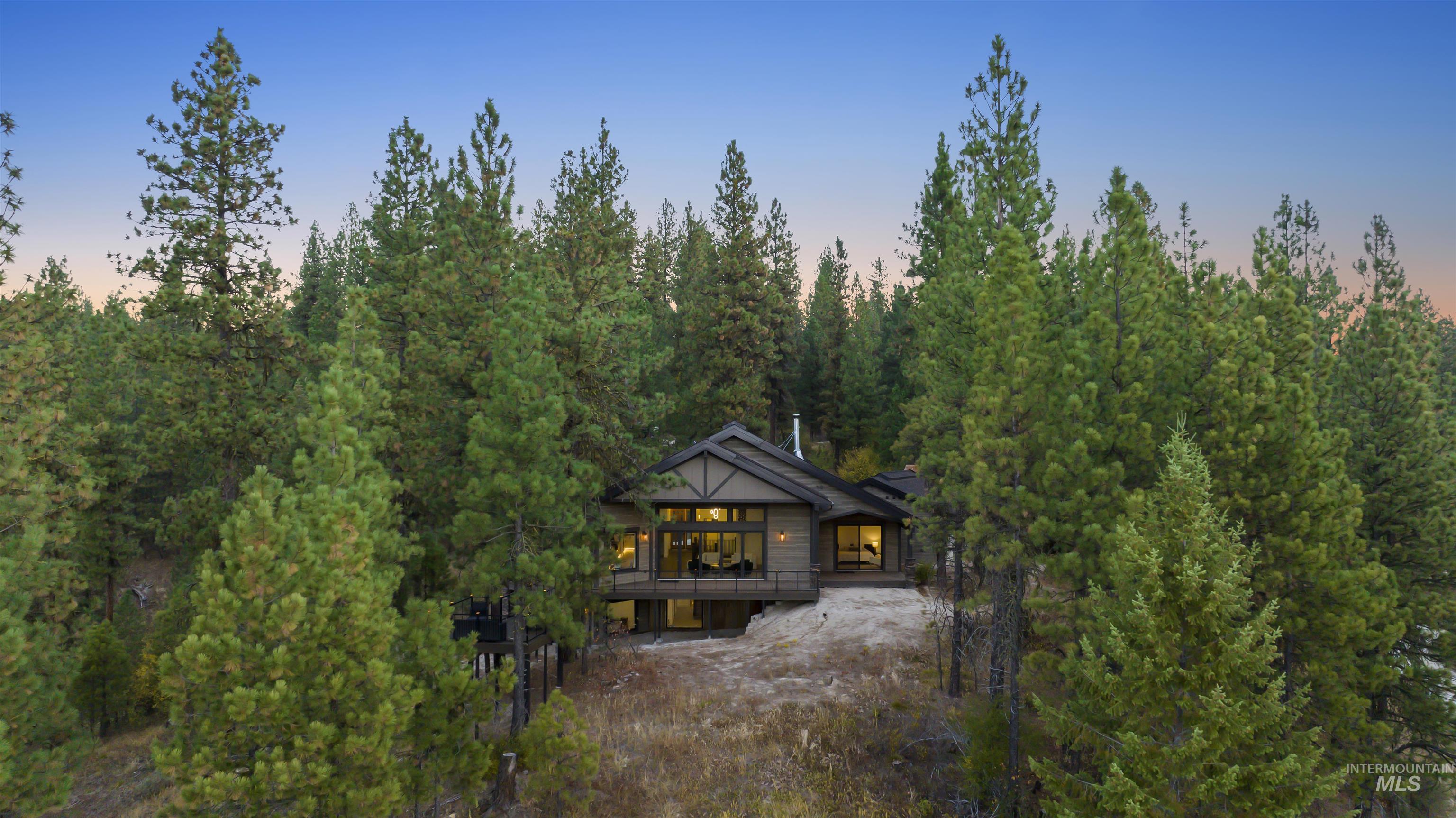 17 Madelyn Ct, Garden Valley, Idaho 83622, 4 Bedrooms, 4 Bathrooms, Residential For Sale, Price $2,275,000, 98956281