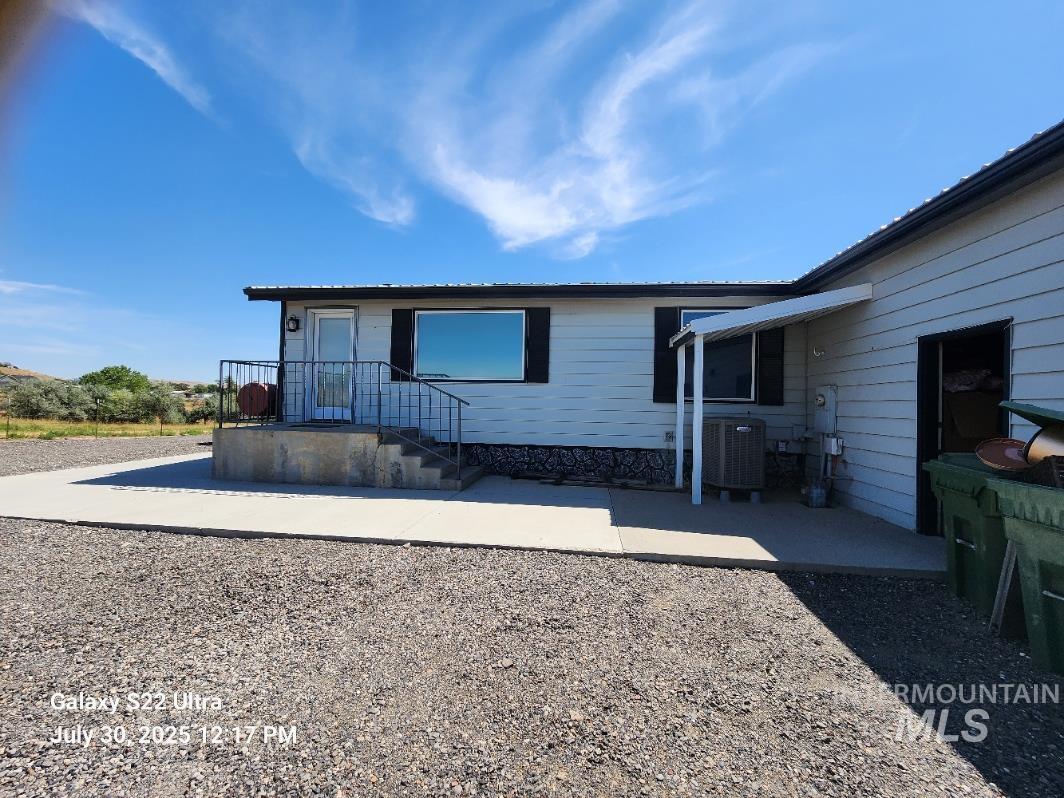 650 Ash, Vale, Oregon 97918, 2 Bedrooms, 2 Bathrooms, Residential For Sale, Price $479,000,MLS 98956283
