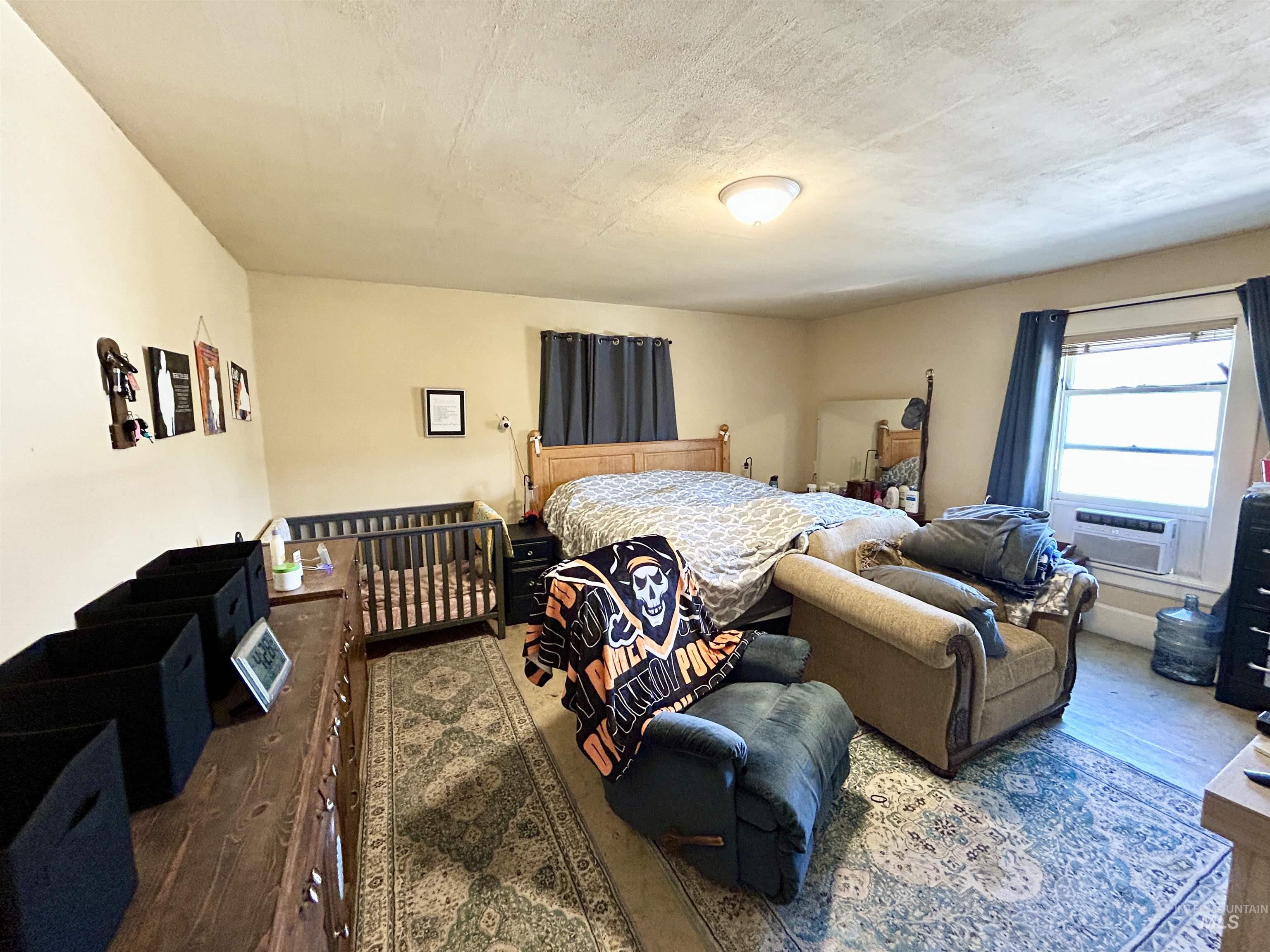 110 S 2nd St., Pomeroy, Washington 99347, 4 Bedrooms, 2 Bathrooms, Residential For Sale, Price $213,000,MLS 98956327