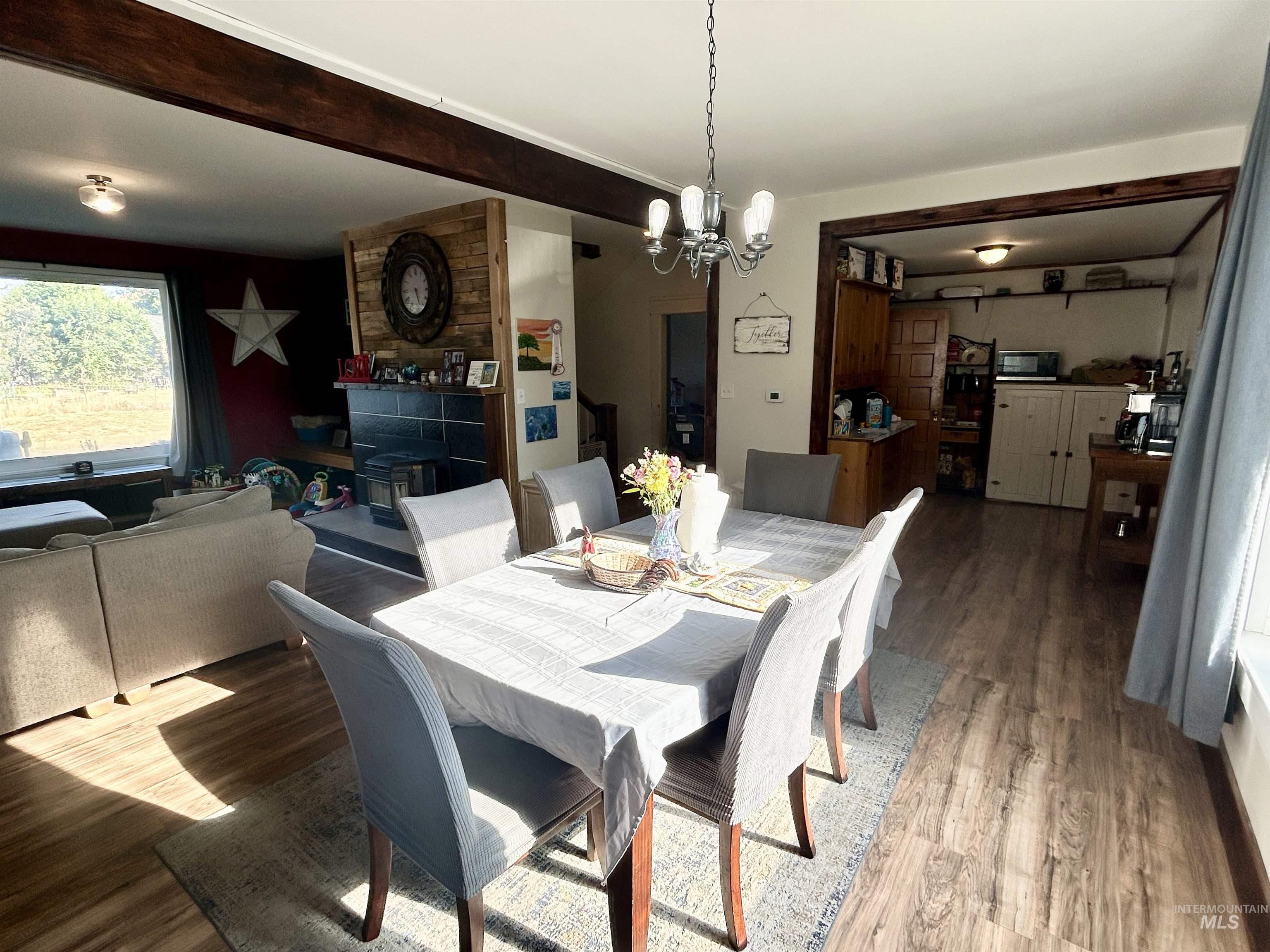 110 S 2nd St., Pomeroy, Washington 99347, 4 Bedrooms, 2 Bathrooms, Residential For Sale, Price $213,000,MLS 98956327