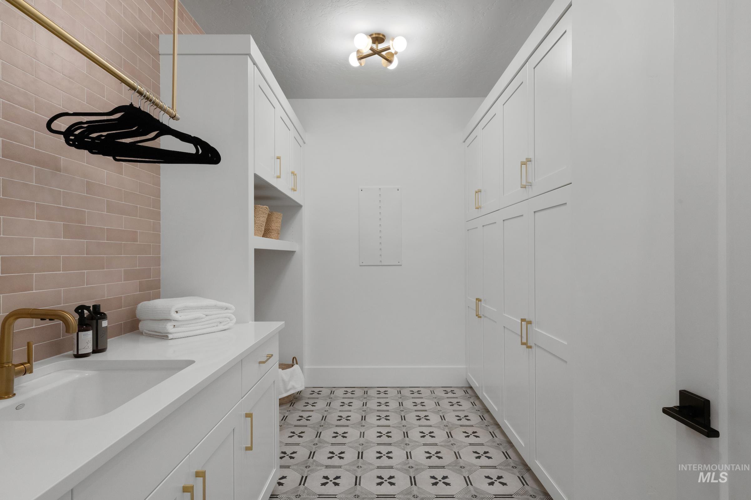 3204 N Harvest Moon Way, Eagle, Idaho 83616, 3 Bedrooms, 2.5 Bathrooms, Residential For Sale, Price $1,550,490,MLS 98956373