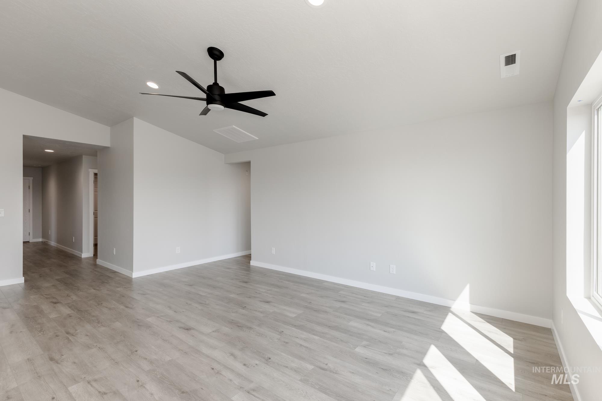 16270 Backfill Pl, Caldwell, Idaho 83607, 3 Bedrooms, 2 Bathrooms, Residential For Sale, Price $384,990,MLS 98956382