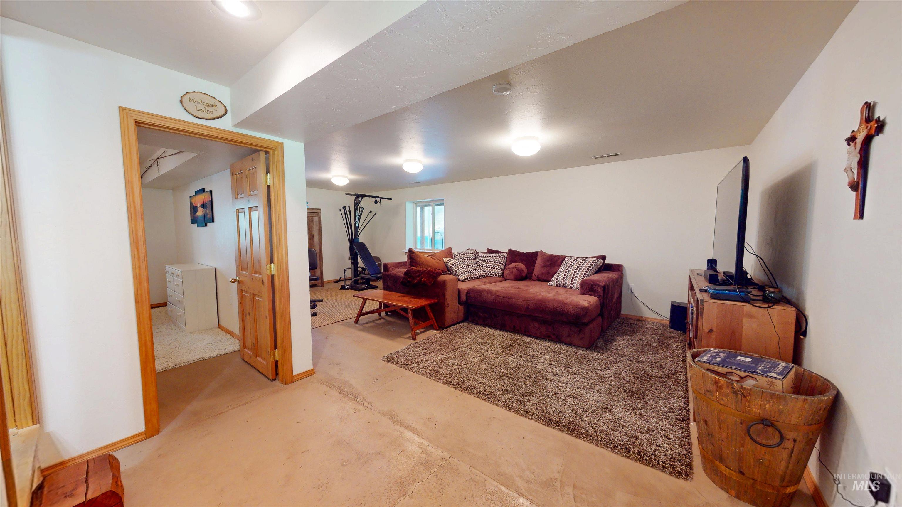 1314 River Road, Buhl, Idaho 83316, 4 Bedrooms, 3.5 Bathrooms, Residential For Sale, Price $1,299,000,MLS 98956388