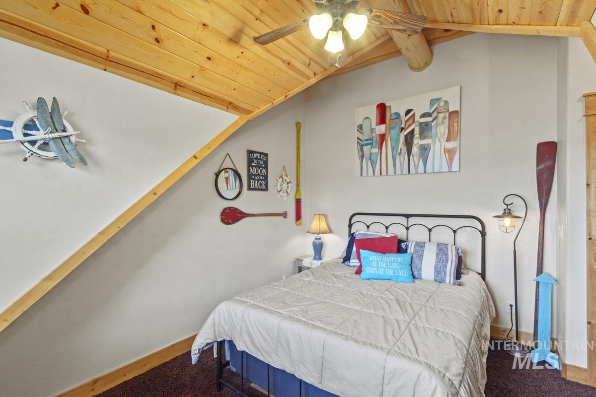 135 Par Drive, Cascade, Idaho 83611, 3 Bedrooms, 2.5 Bathrooms, Residential For Sale, Price $1,595,000,MLS 98956488