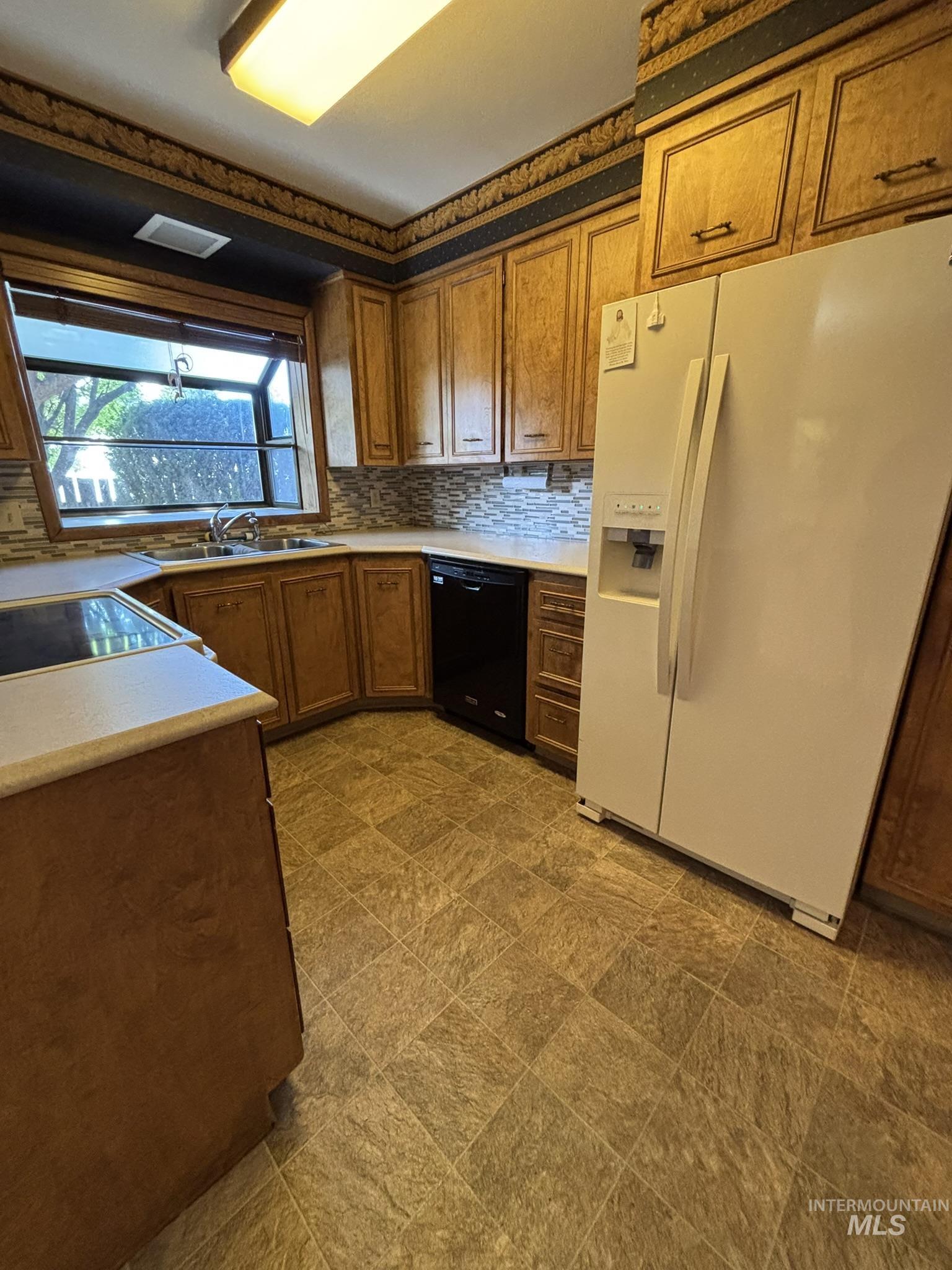 2140 Daven Place, Burley, Idaho 83318, 5 Bedrooms, 3.5 Bathrooms, Residential For Sale, Price $575,000,MLS 98956489