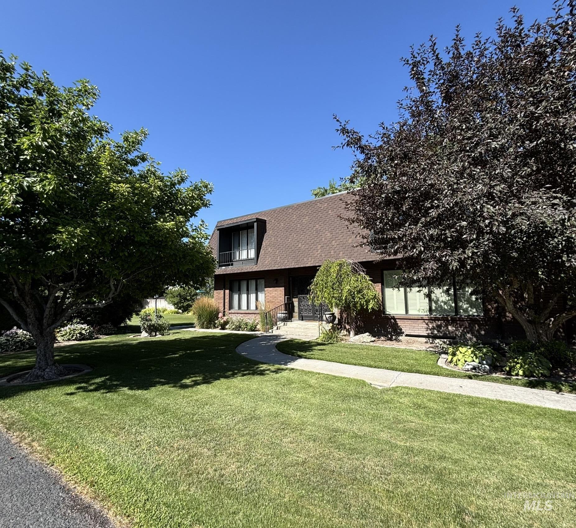 2140 Daven Place, Burley, Idaho 83318, 5 Bedrooms, 3.5 Bathrooms, Residential For Sale, Price $575,000,MLS 98956489