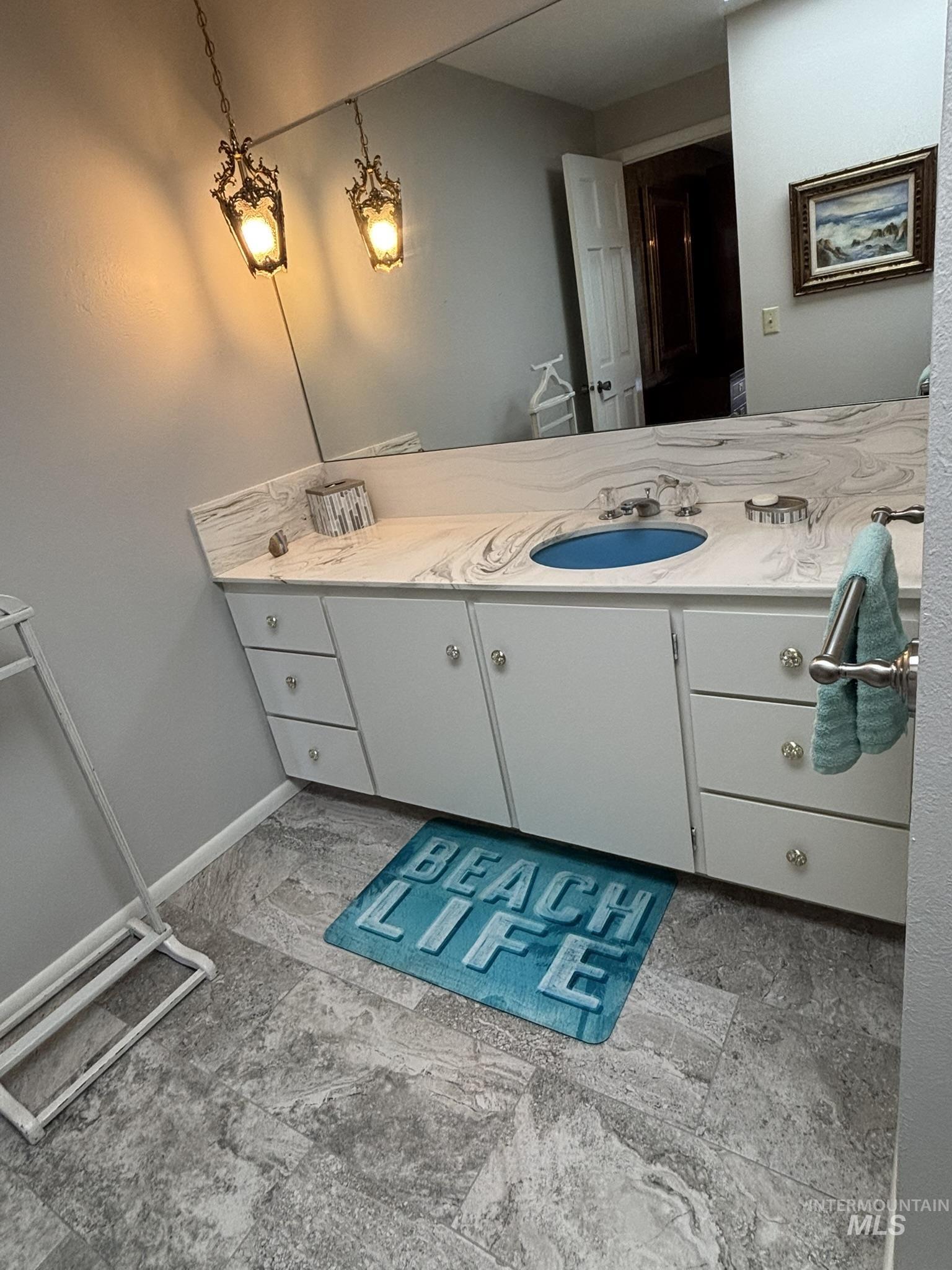 2140 Daven Place, Burley, Idaho 83318, 5 Bedrooms, 3.5 Bathrooms, Residential For Sale, Price $575,000,MLS 98956489