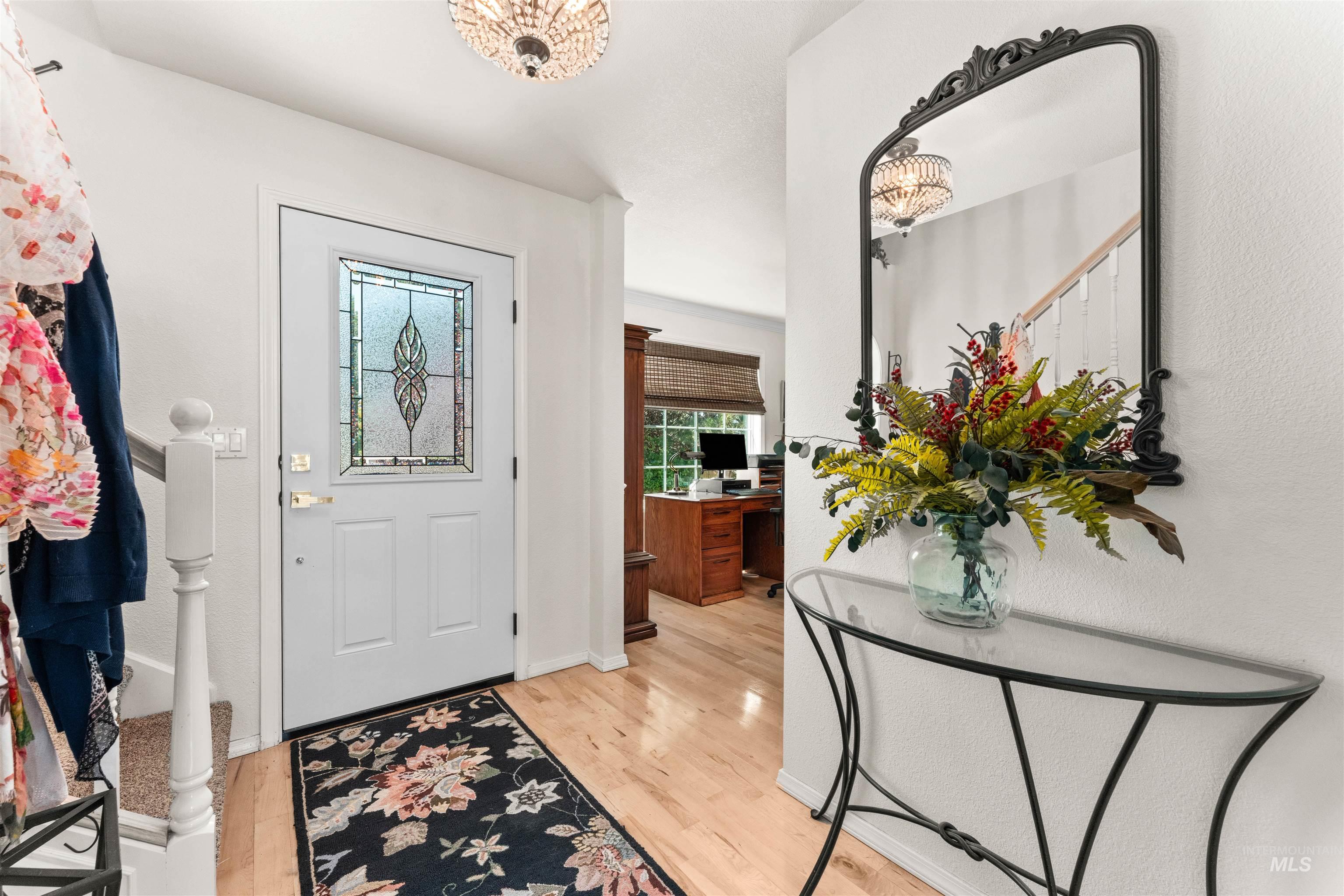 238 Walnut Creek Way, Nampa, Idaho 83686, 3 Bedrooms, 2.5 Bathrooms, Residential For Sale, Price $527,000,MLS 98956518