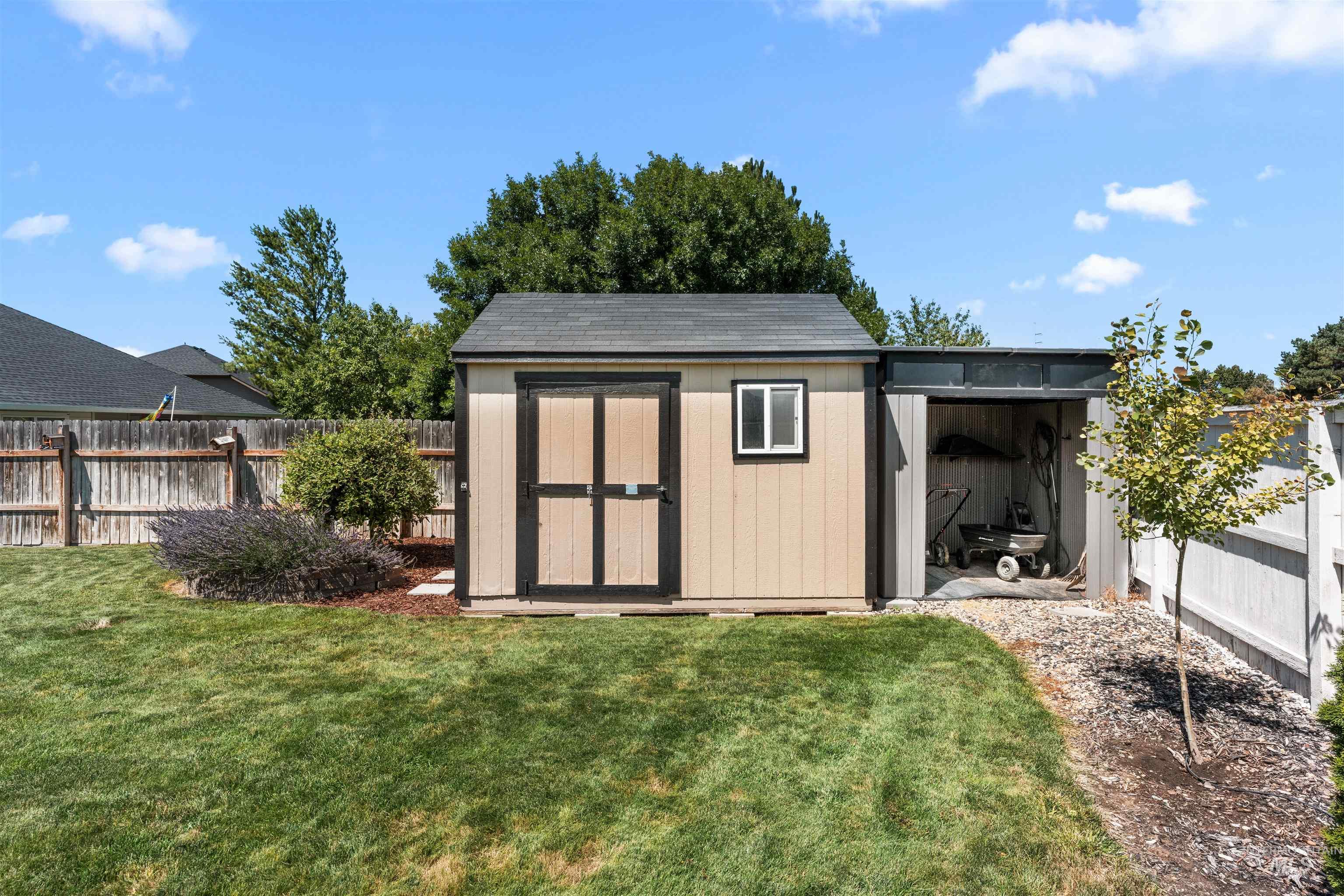 238 Walnut Creek Way, Nampa, Idaho 83686, 3 Bedrooms, 2.5 Bathrooms, Residential For Sale, Price $527,000,MLS 98956518