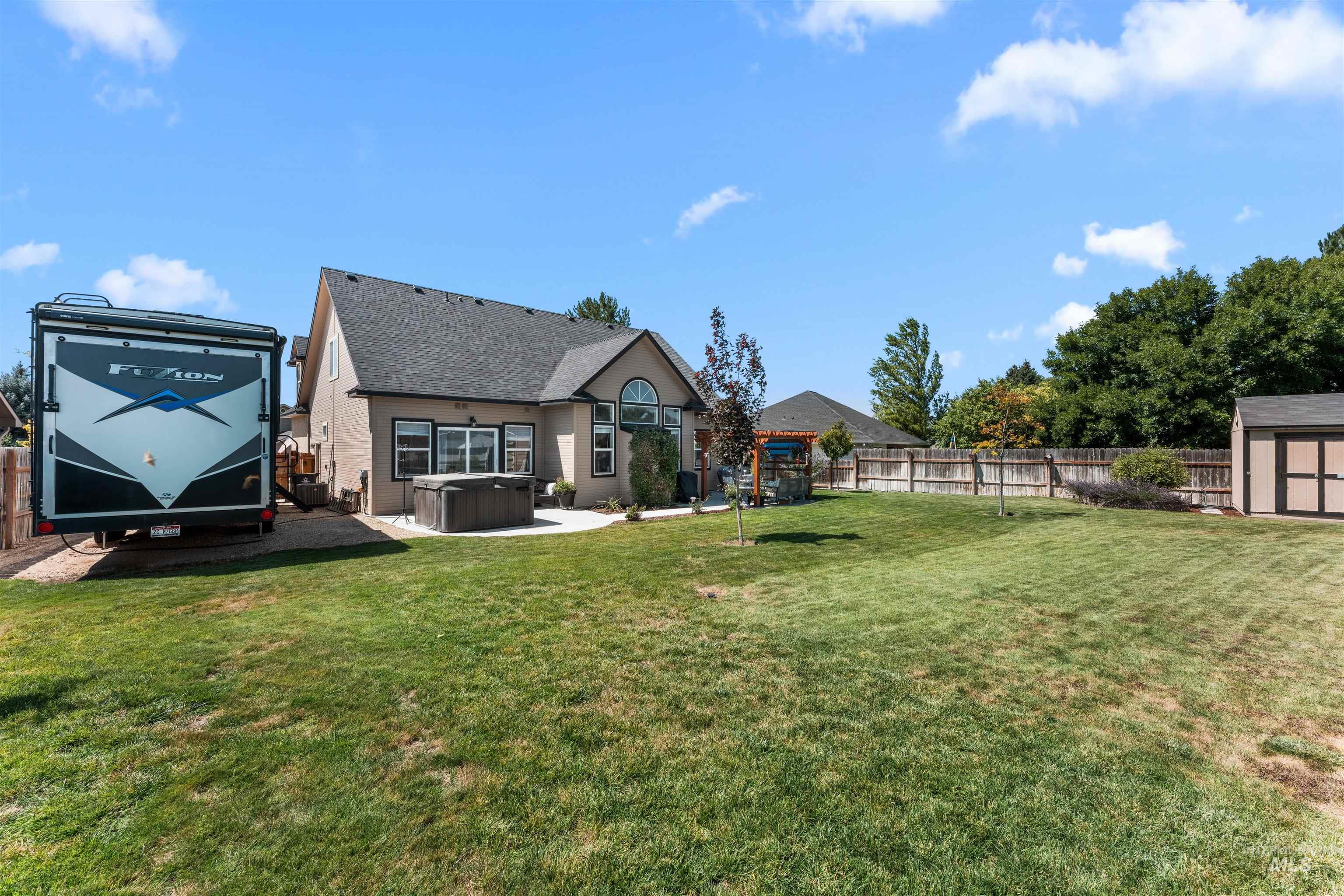 238 Walnut Creek Way, Nampa, Idaho 83686, 3 Bedrooms, 2.5 Bathrooms, Residential For Sale, Price $527,000,MLS 98956518