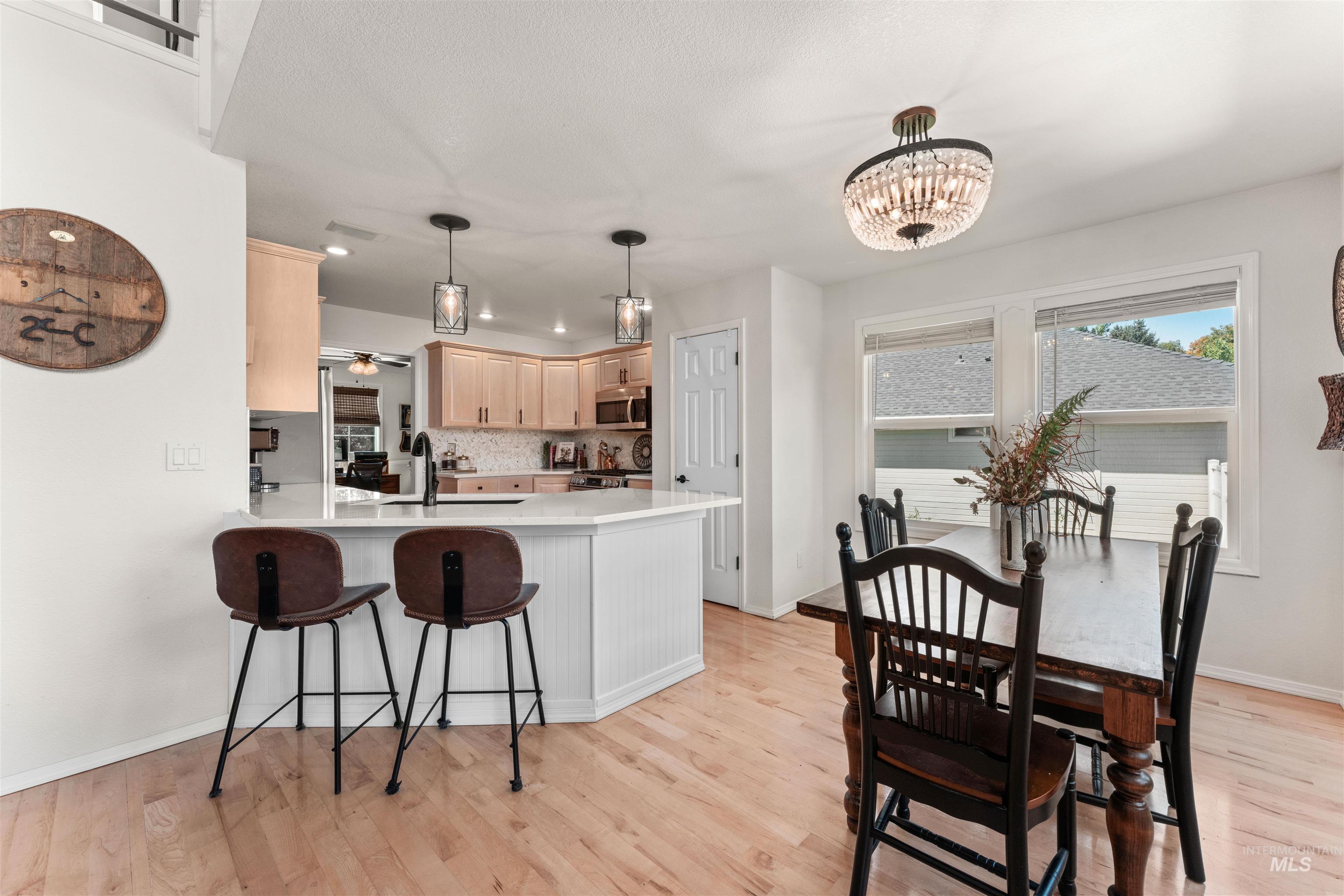 238 Walnut Creek Way, Nampa, Idaho 83686, 3 Bedrooms, 2.5 Bathrooms, Residential For Sale, Price $527,000,MLS 98956518