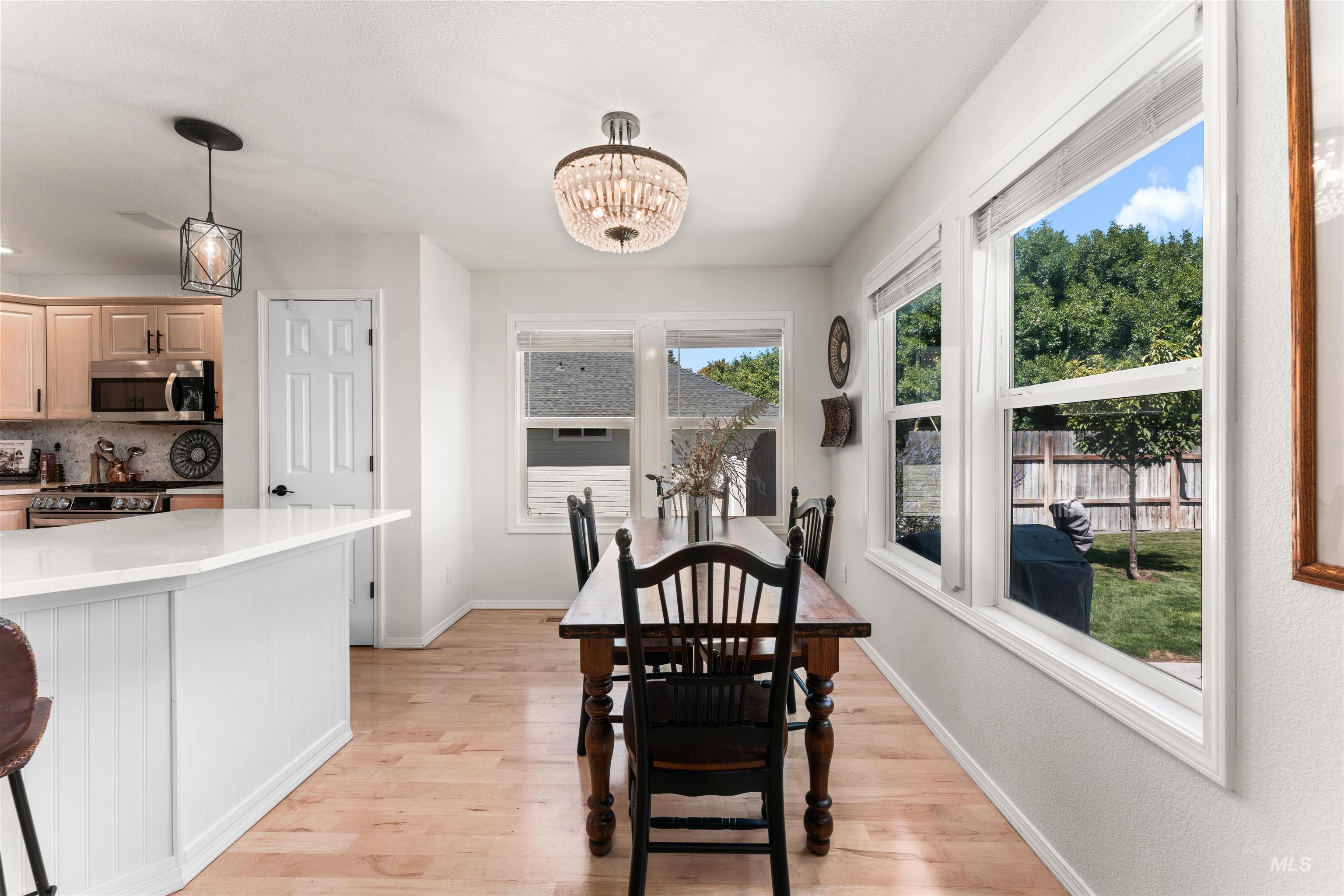 238 Walnut Creek Way, Nampa, Idaho 83686, 3 Bedrooms, 2.5 Bathrooms, Residential For Sale, Price $527,000,MLS 98956518