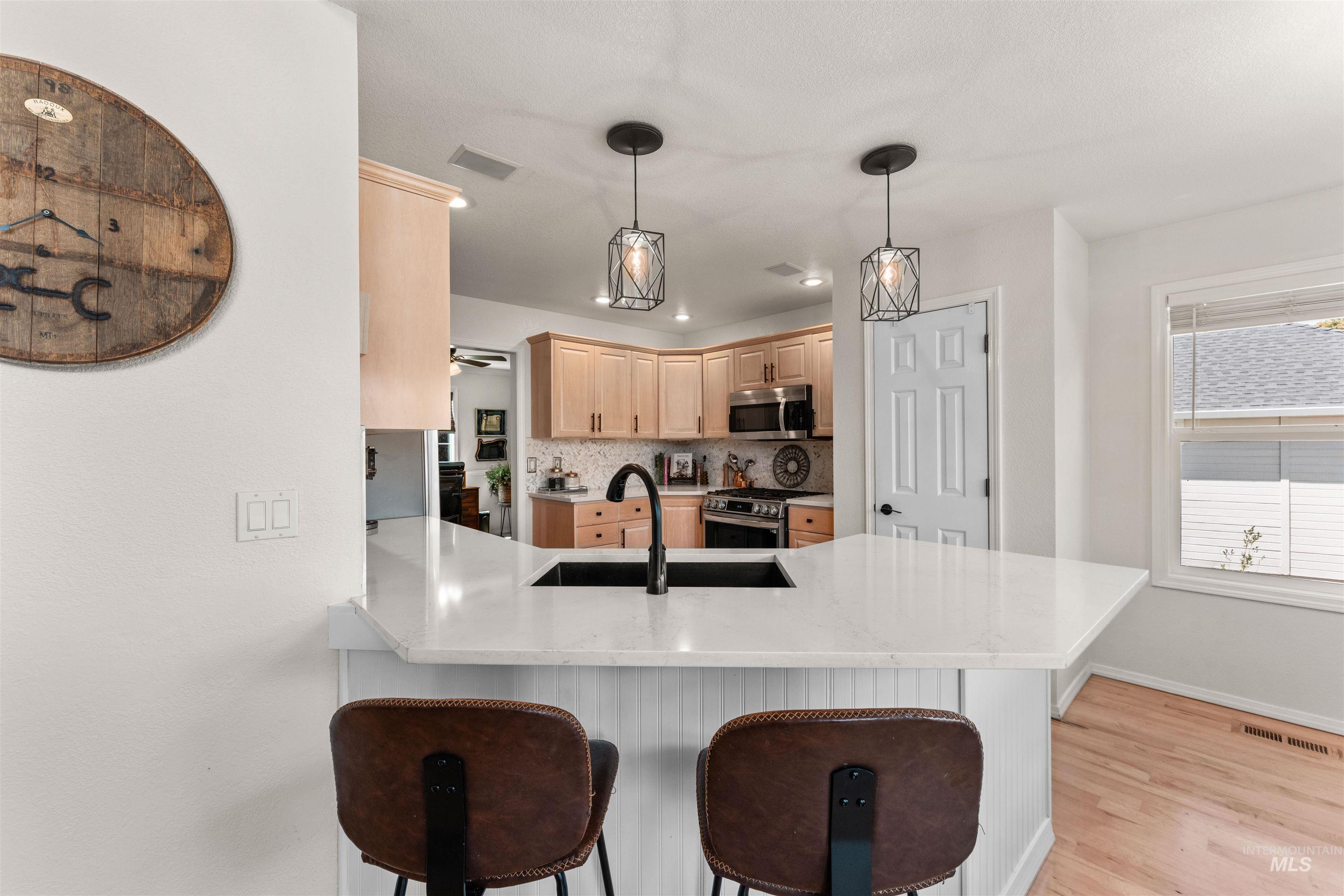 238 Walnut Creek Way, Nampa, Idaho 83686, 3 Bedrooms, 2.5 Bathrooms, Residential For Sale, Price $527,000,MLS 98956518