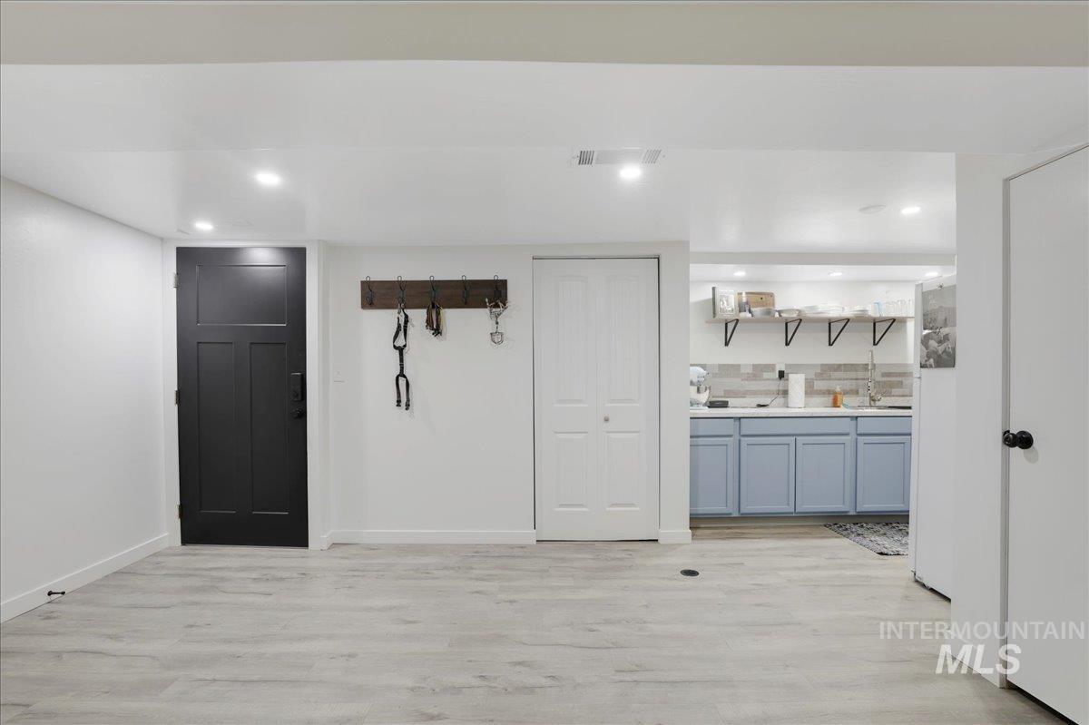 605 Monte Vista Dr, Twin Falls, Idaho 83301, 4 Bedrooms, 2.5 Bathrooms, Residential For Sale, Price $435,000,MLS 98956533