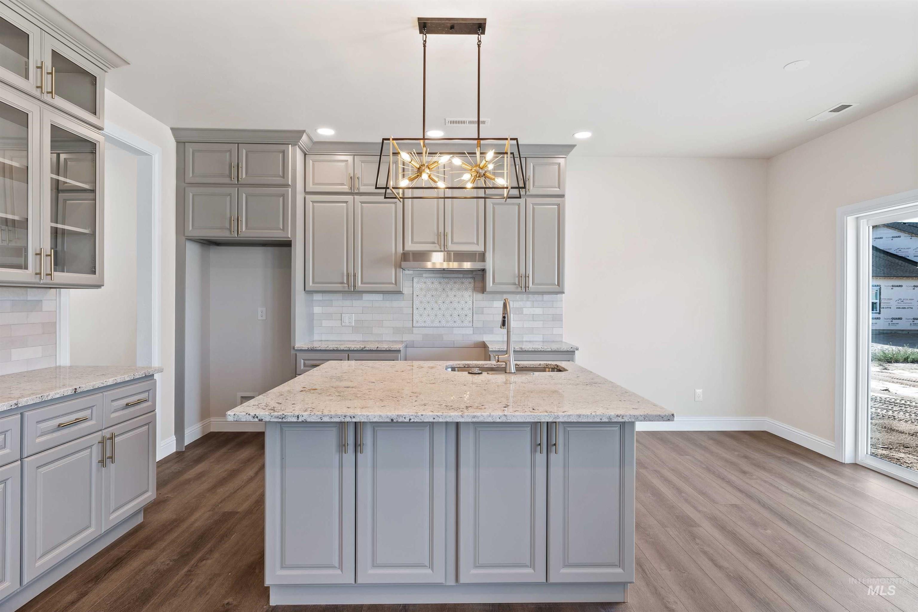 867 Adamite Road, Kimberly, Idaho 83341, 3 Bedrooms, 2.5 Bathrooms, Residential For Sale, Price $545,900, 98956545