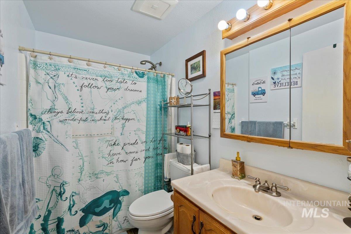 809 Hudson, Middleton, Idaho 83644, 3 Bedrooms, 1 Bathroom, Residential For Sale, Price $325,000,MLS 98956574