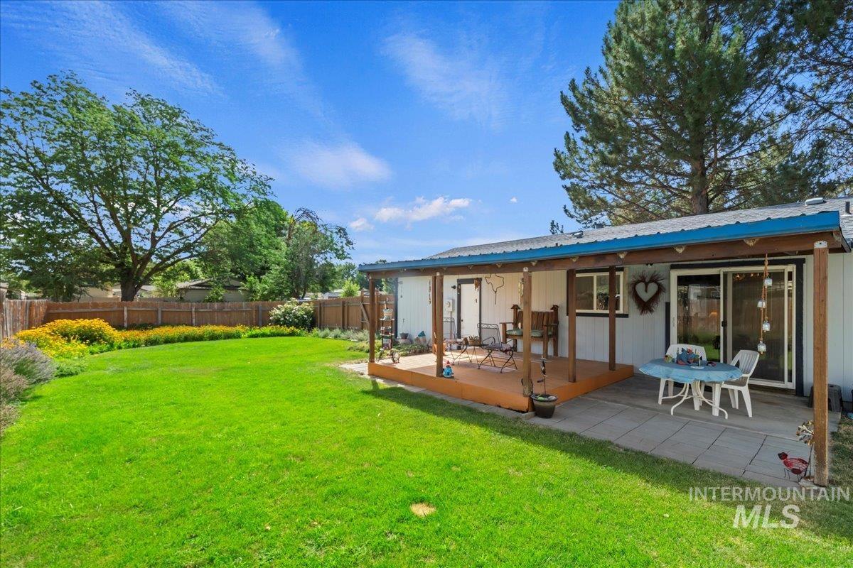 809 Hudson, Middleton, Idaho 83644, 3 Bedrooms, 1 Bathroom, Residential For Sale, Price $325,000,MLS 98956574