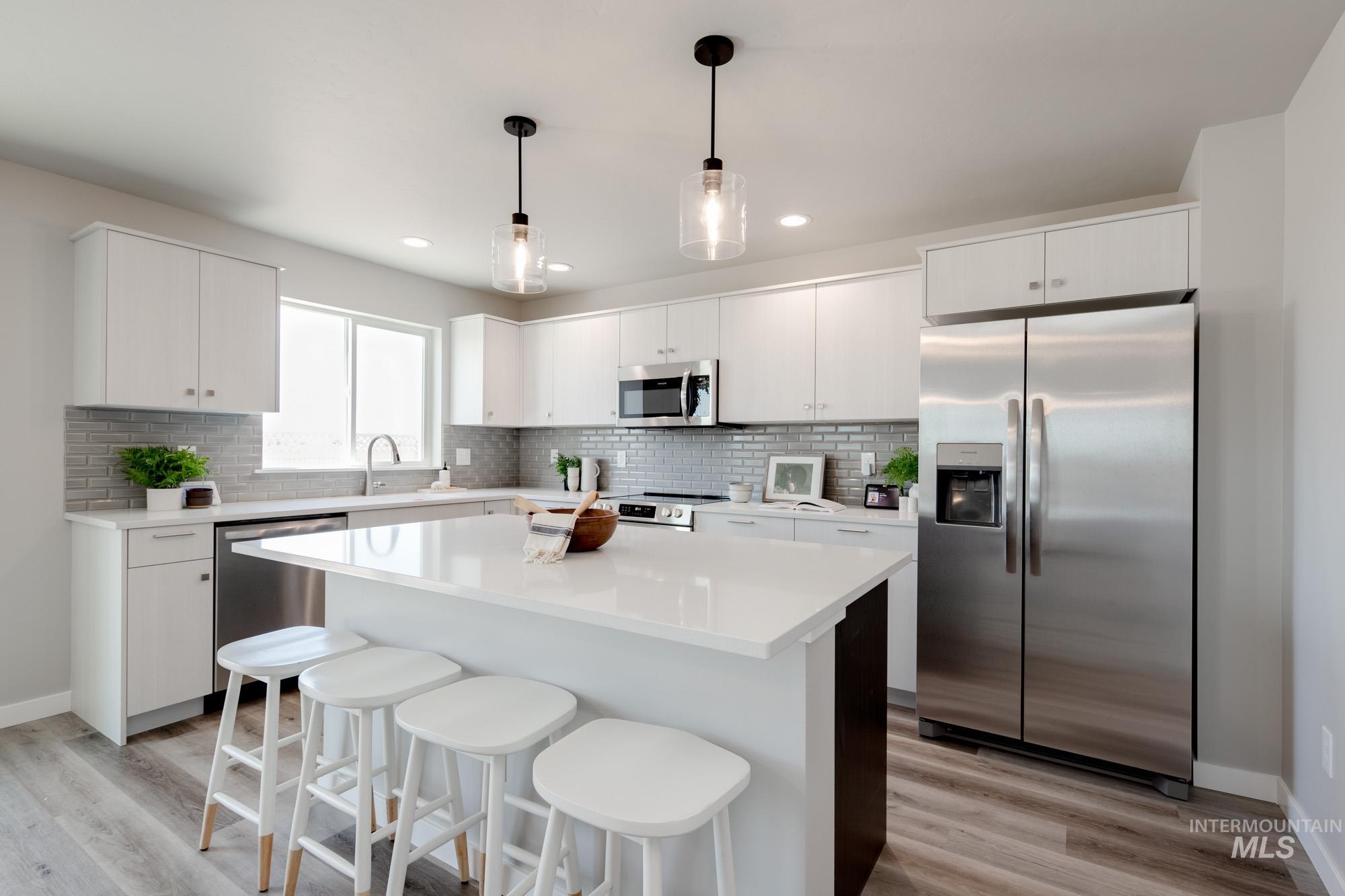 2731 E Valley Wind St, Kuna, Idaho 83634, 4 Bedrooms, 3 Bathrooms, Residential For Sale, Price $509,990,MLS 98956601