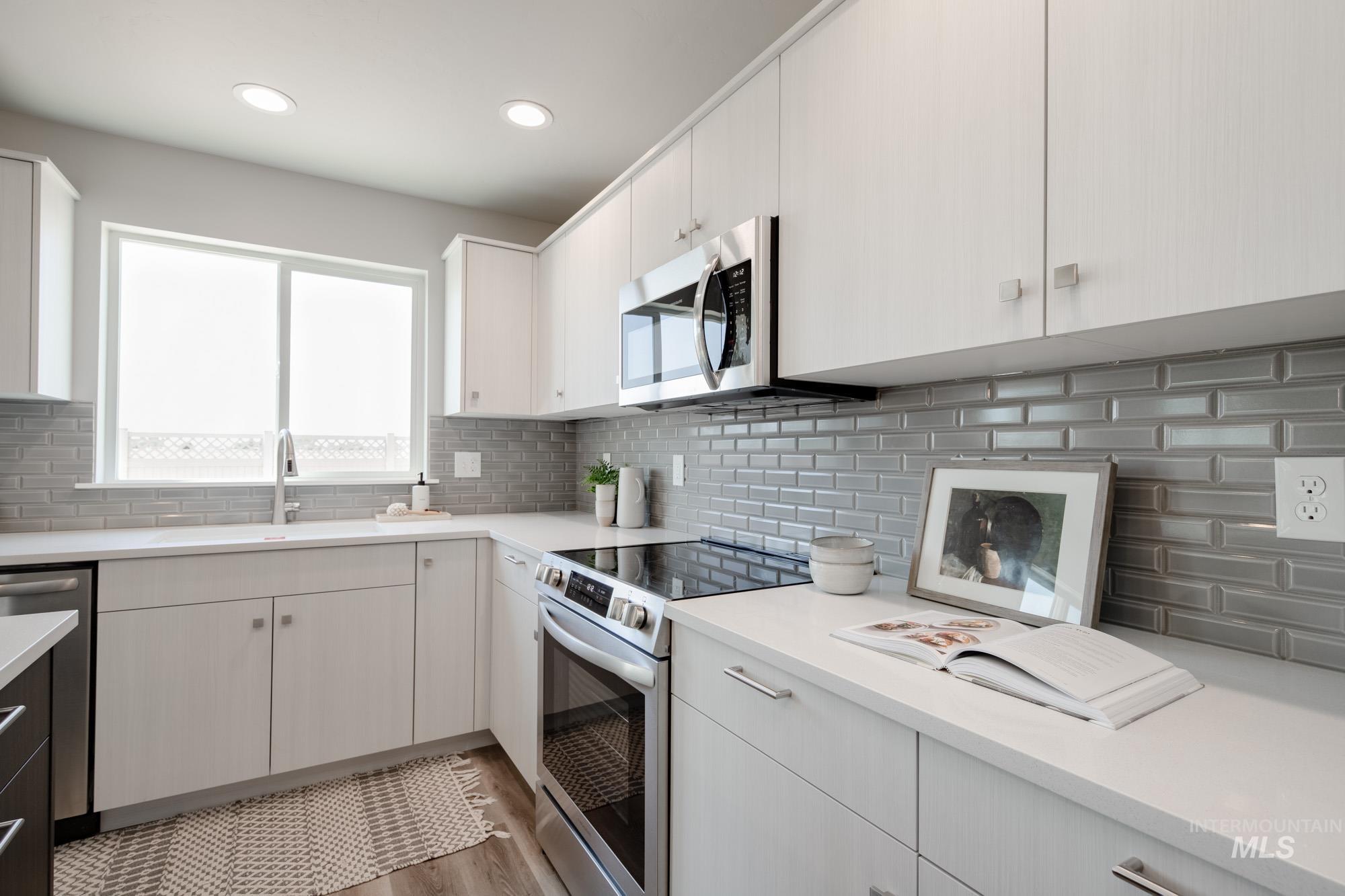 2731 E Valley Wind St, Kuna, Idaho 83634, 4 Bedrooms, 3 Bathrooms, Residential For Sale, Price $509,990,MLS 98956601