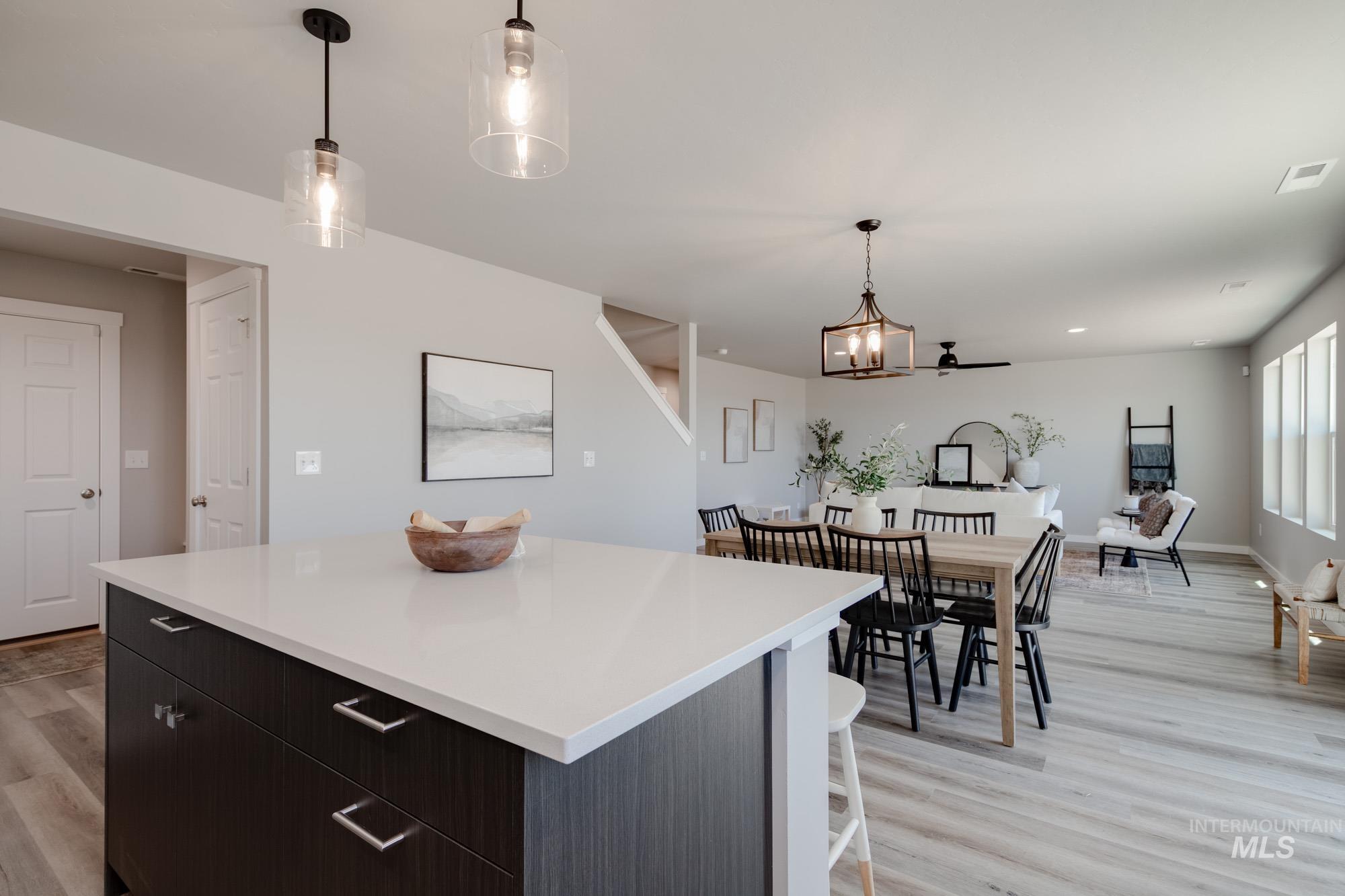 2731 E Valley Wind St, Kuna, Idaho 83634, 4 Bedrooms, 3 Bathrooms, Residential For Sale, Price $509,990,MLS 98956601