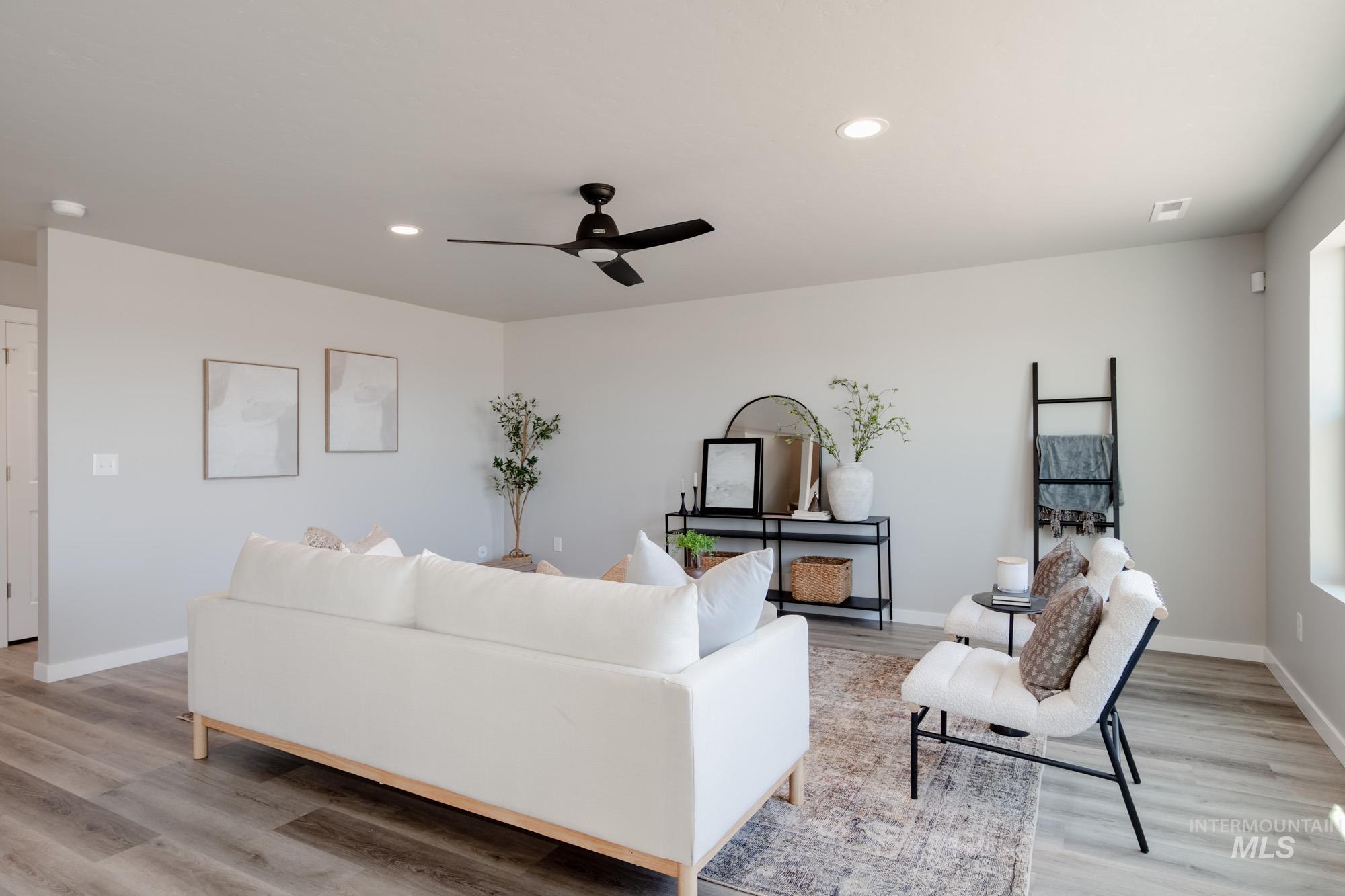 2731 E Valley Wind St, Kuna, Idaho 83634, 4 Bedrooms, 3 Bathrooms, Residential For Sale, Price $509,990,MLS 98956601