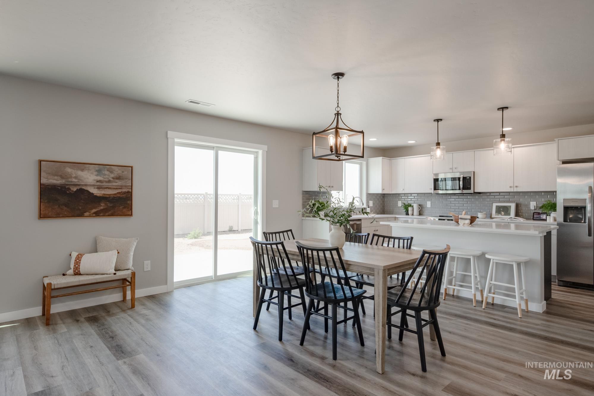 2731 E Valley Wind St, Kuna, Idaho 83634, 4 Bedrooms, 3 Bathrooms, Residential For Sale, Price $509,990,MLS 98956601