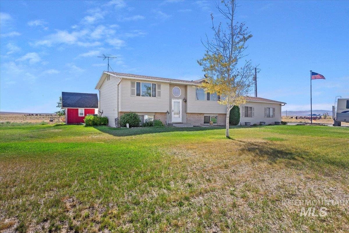 2918 N 2600 E, Twin Falls, Idaho 83301, 5 Bedrooms, 2 Bathrooms, Residential For Sale, Price $499,900,MLS 98956607