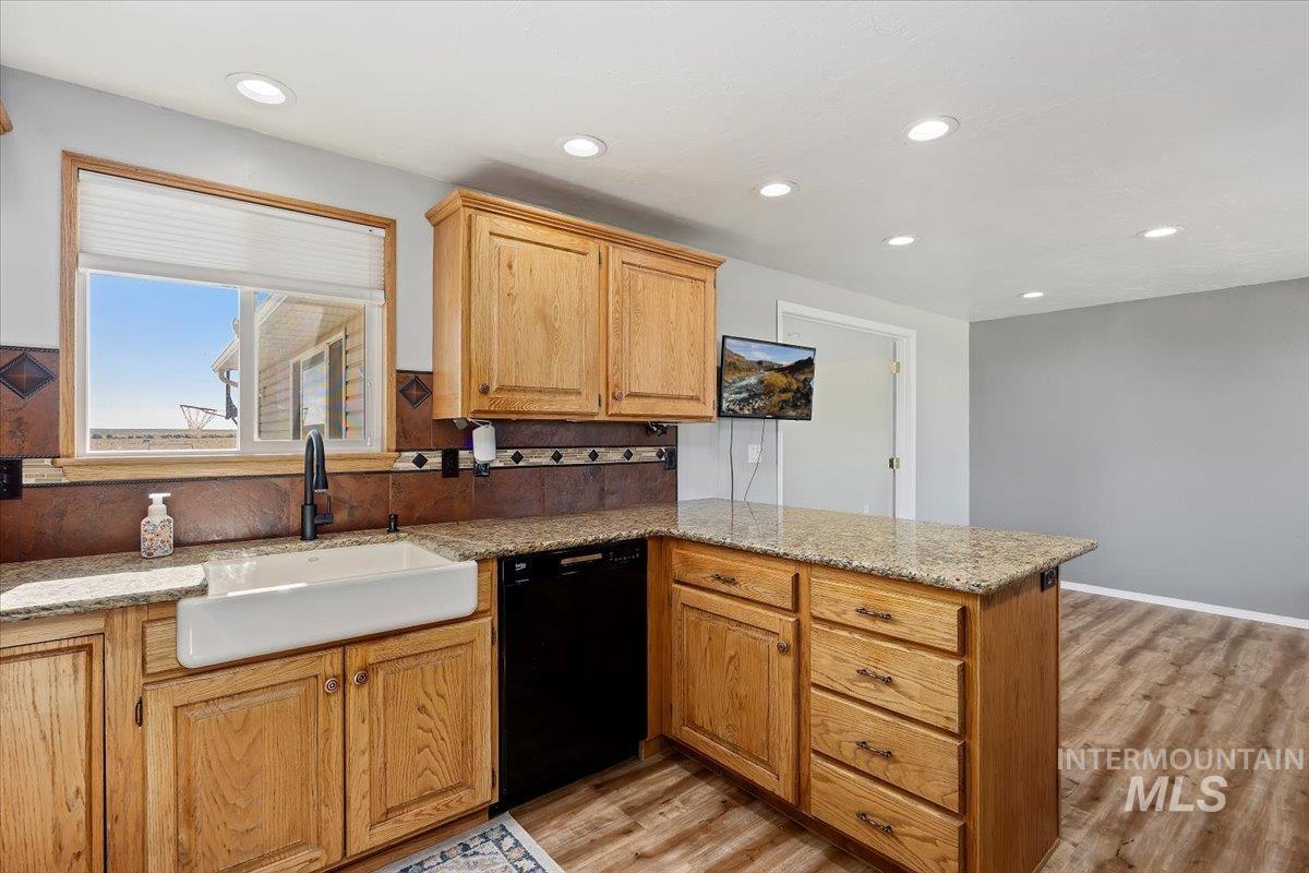 2918 N 2600 E, Twin Falls, Idaho 83301, 5 Bedrooms, 2 Bathrooms, Residential For Sale, Price $499,900,MLS 98956607