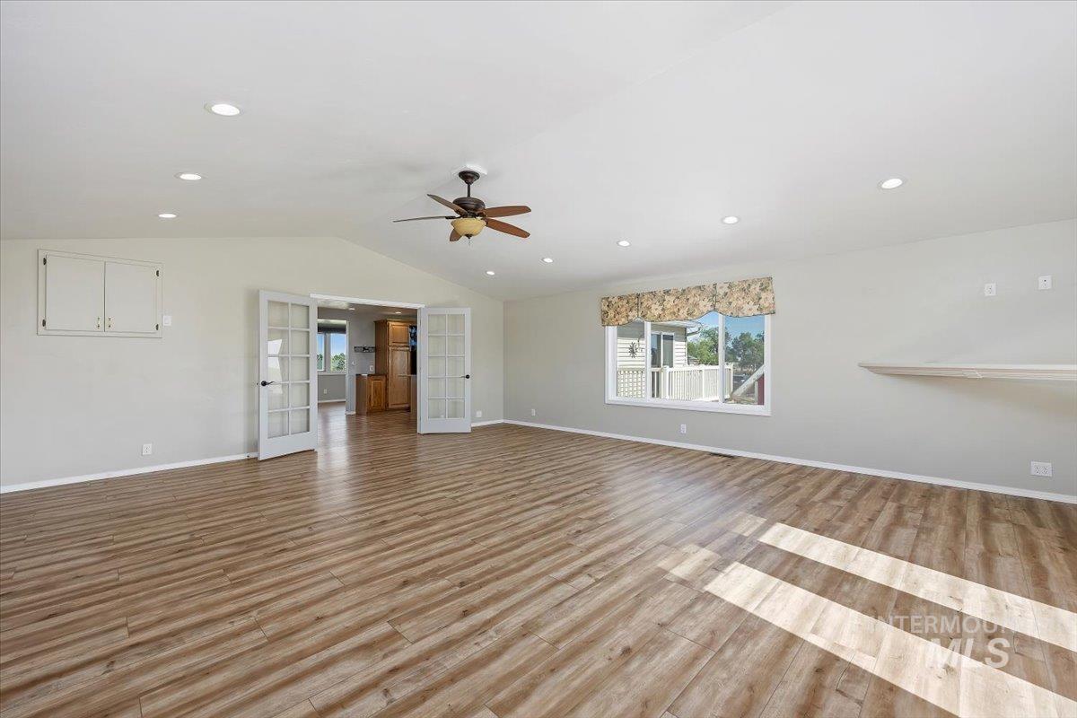 2918 N 2600 E, Twin Falls, Idaho 83301, 5 Bedrooms, 2 Bathrooms, Residential For Sale, Price $499,900,MLS 98956607