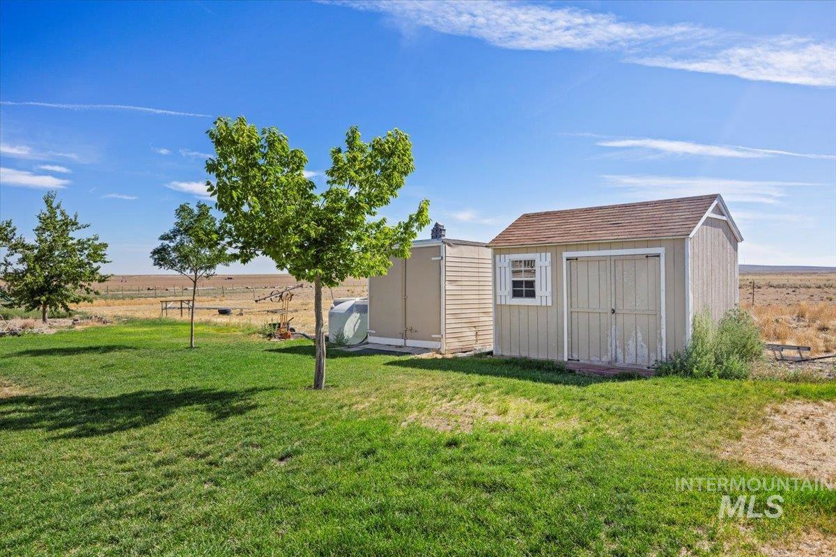 2918 N 2600 E, Twin Falls, Idaho 83301, 5 Bedrooms, 2 Bathrooms, Residential For Sale, Price $499,900,MLS 98956607