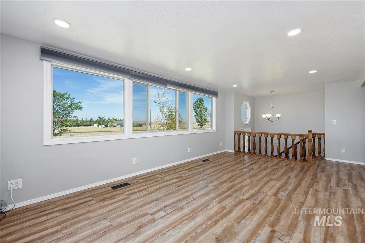 2918 N 2600 E, Twin Falls, Idaho 83301, 5 Bedrooms, 2 Bathrooms, Residential For Sale, Price $499,900,MLS 98956607