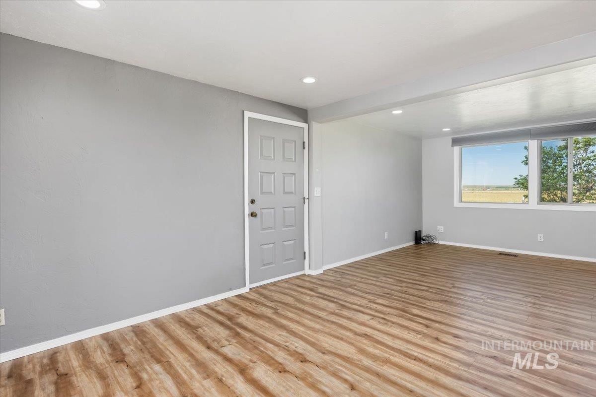 2918 N 2600 E, Twin Falls, Idaho 83301, 5 Bedrooms, 2 Bathrooms, Residential For Sale, Price $499,900,MLS 98956607