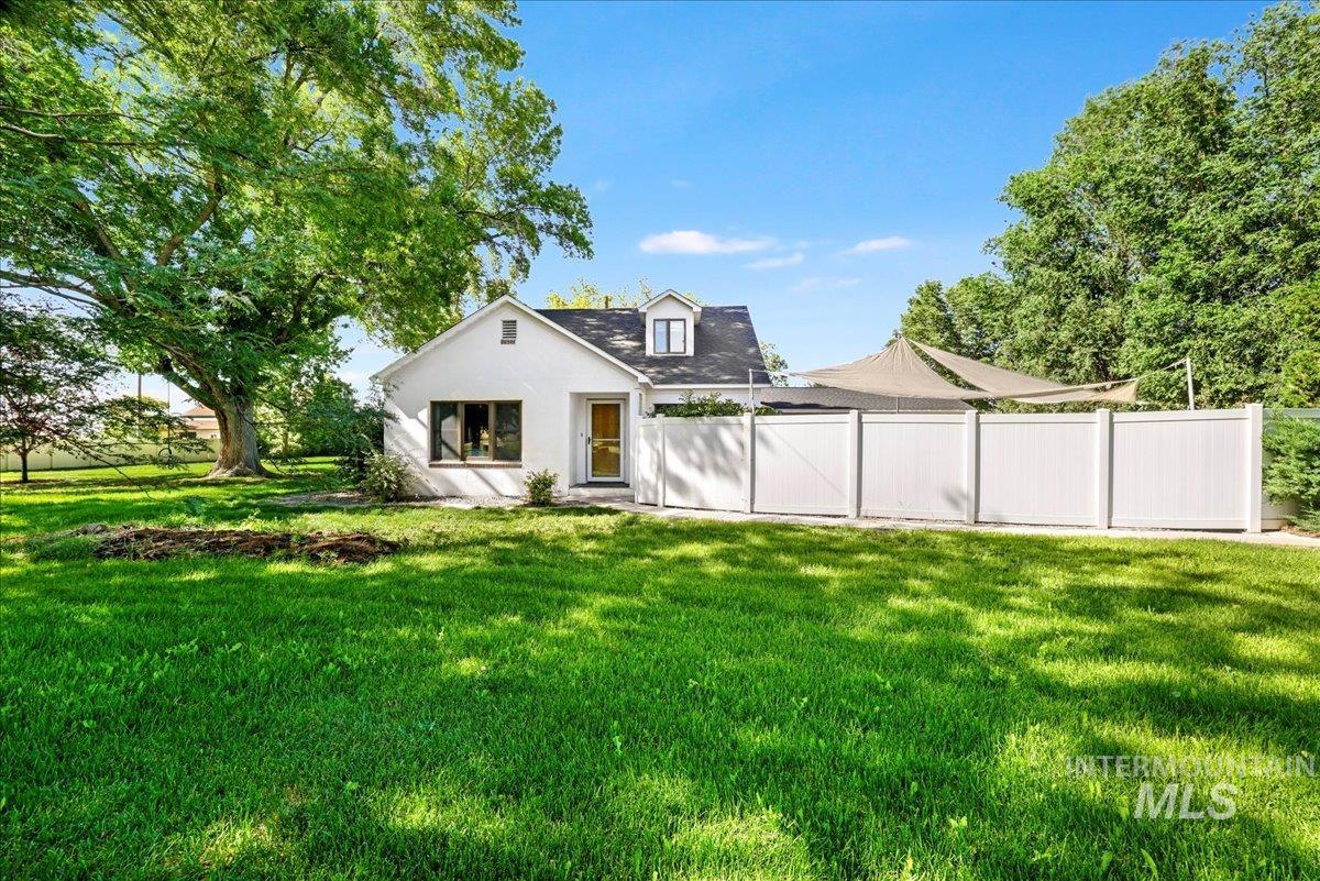 20276 Hwy 30, Buhl, Idaho 83316, 4 Bedrooms, 3 Bathrooms, Residential For Sale, Price $410,000,MLS 98956630