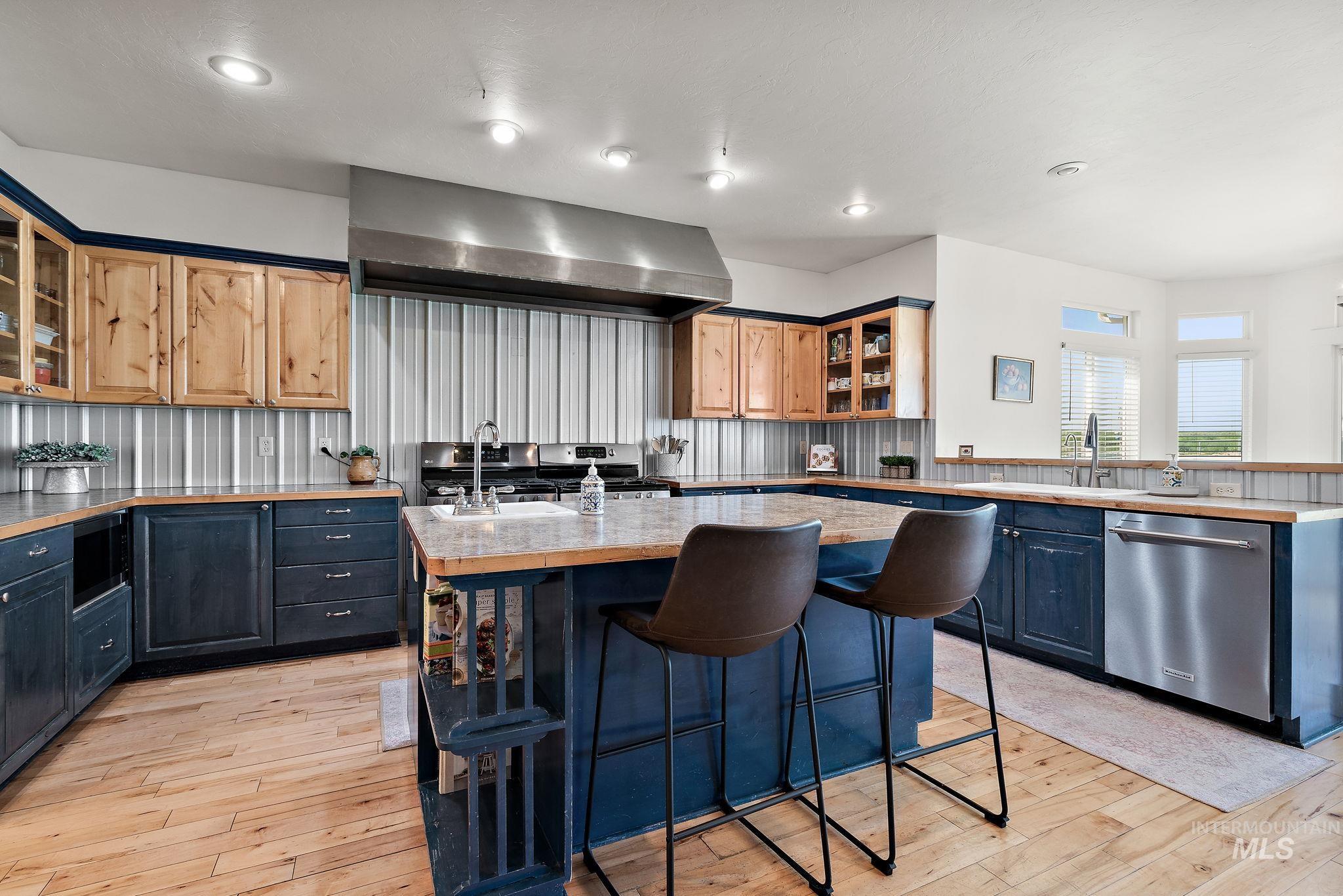 18227 Southlake Cir, Caldwell, Idaho 83607, 6 Bedrooms, 5 Bathrooms, Residential For Sale, Price $889,000,MLS 98956637