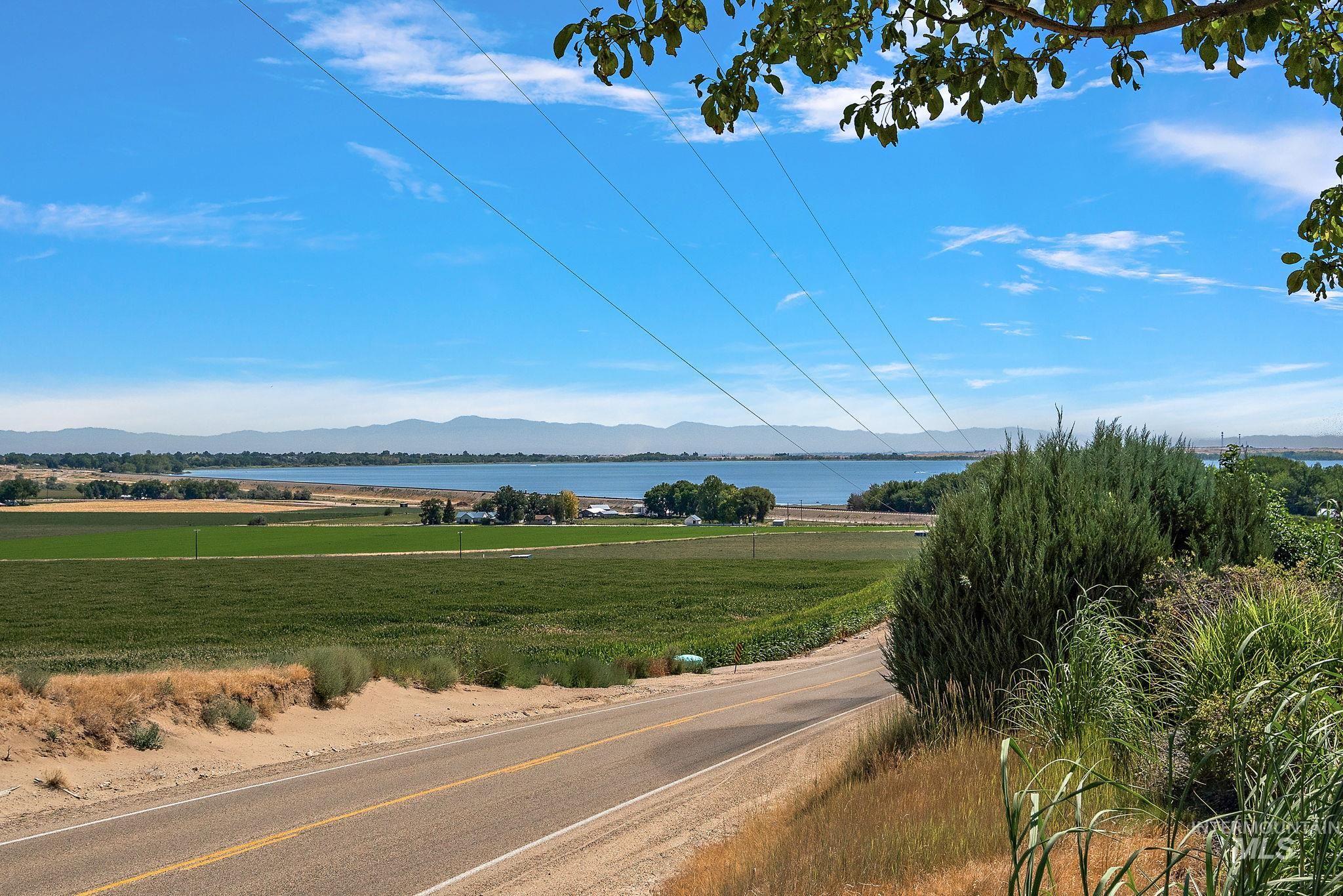 18227 Southlake Cir, Caldwell, Idaho 83607, 6 Bedrooms, 5 Bathrooms, Residential For Sale, Price $889,000,MLS 98956637